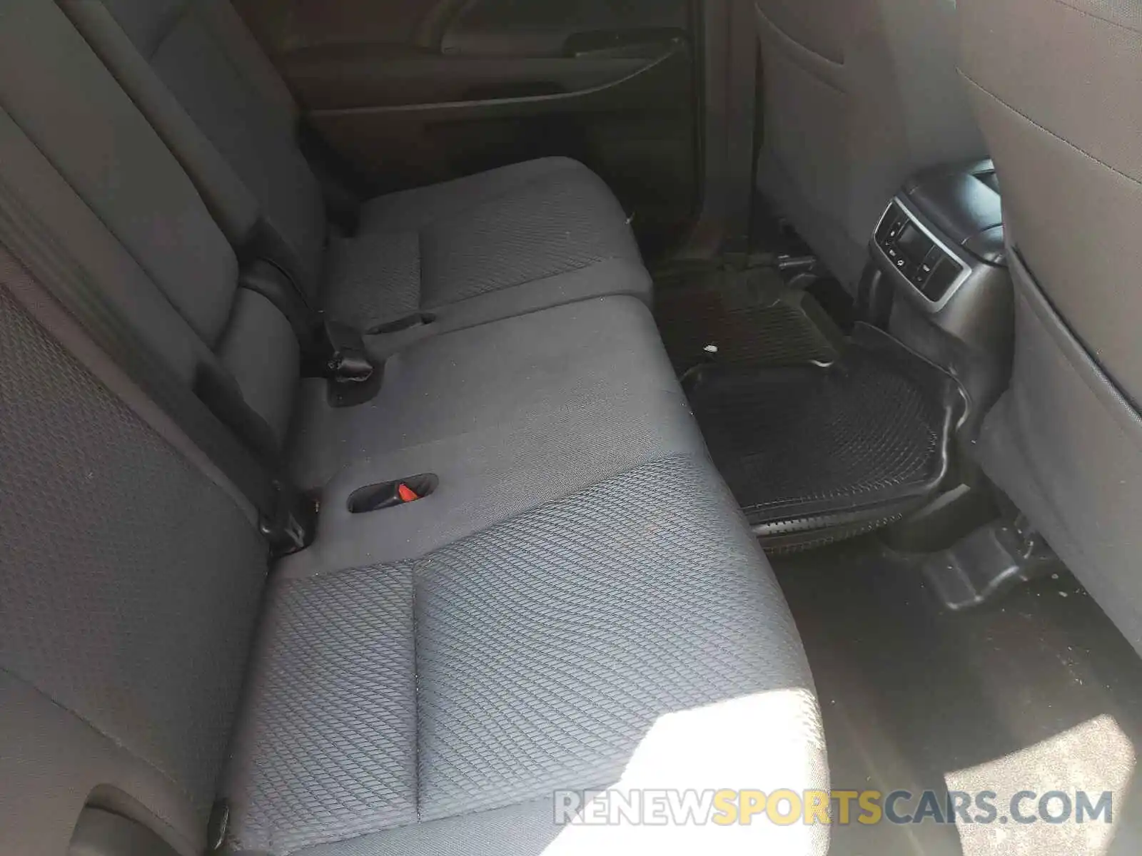 6 Фотография поврежденного автомобиля 5TDZZRFH5KS341747 TOYOTA HIGHLANDER 2019