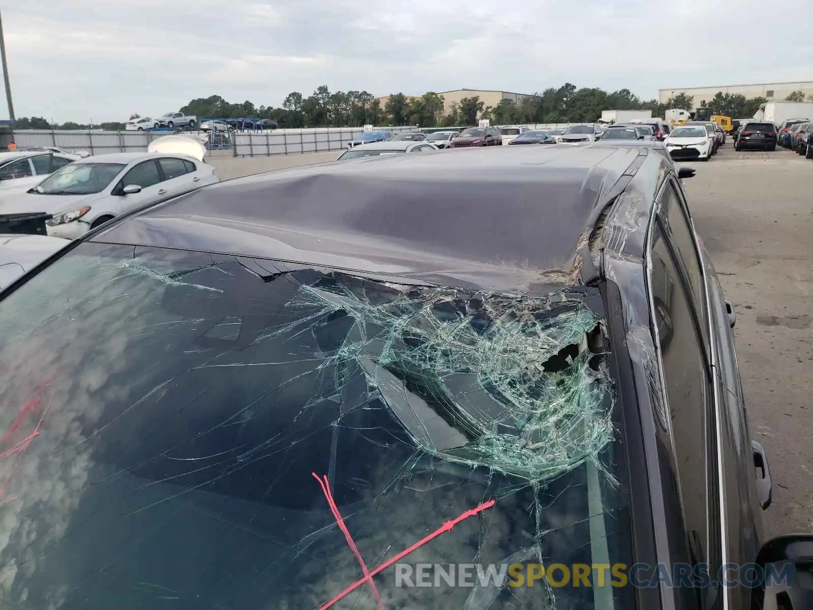 9 Photograph of a damaged car 5TDZZRFH5KS355955 TOYOTA HIGHLANDER 2019