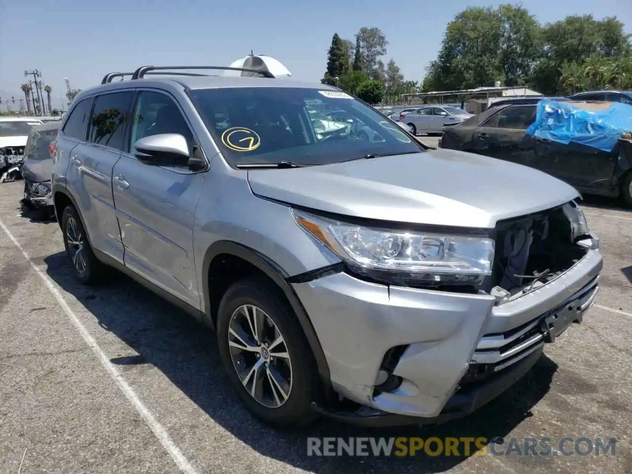 1 Photograph of a damaged car 5TDZZRFH5KS356233 TOYOTA HIGHLANDER 2019