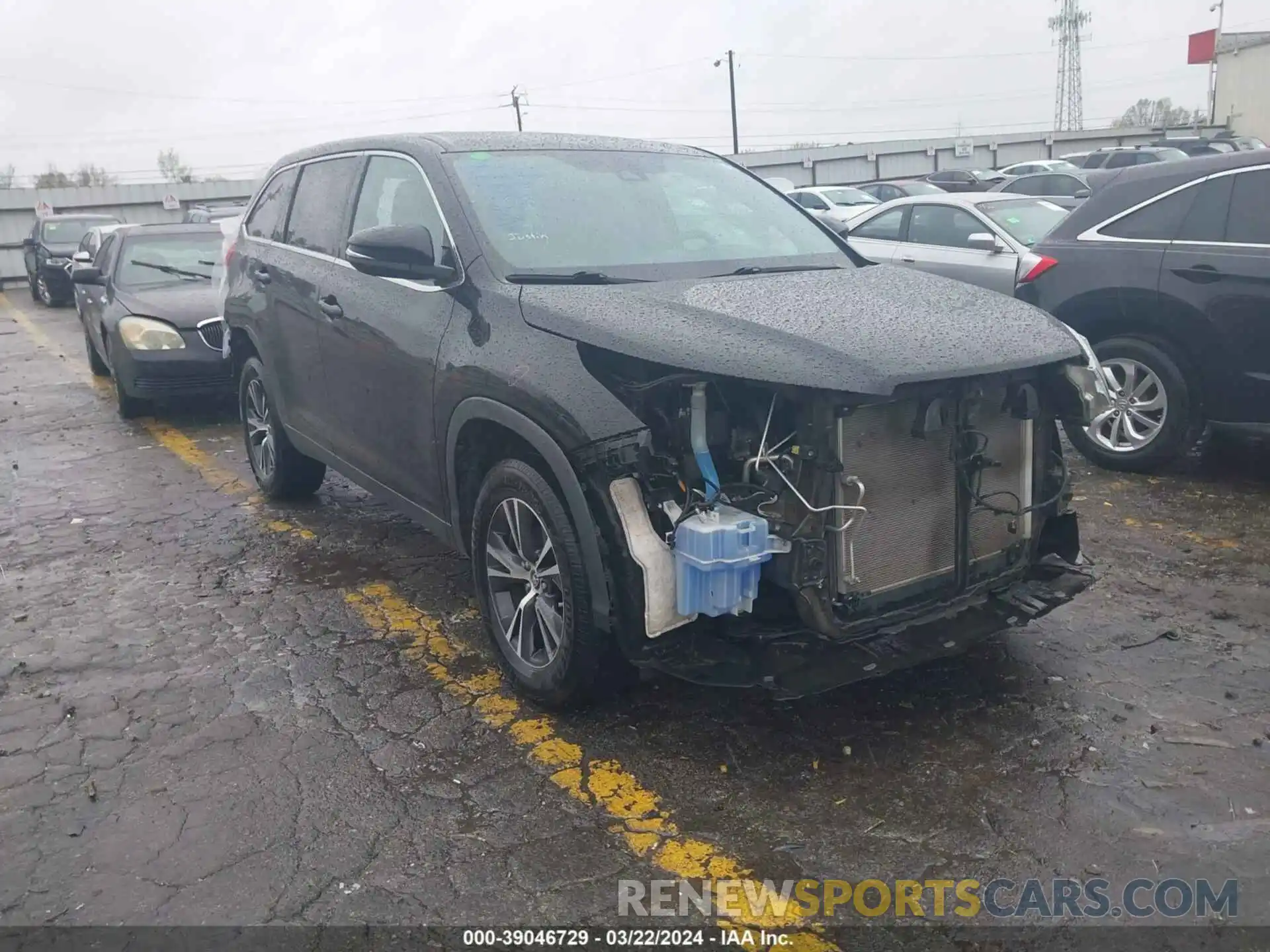 1 Photograph of a damaged car 5TDZZRFH5KS360136 TOYOTA HIGHLANDER 2019