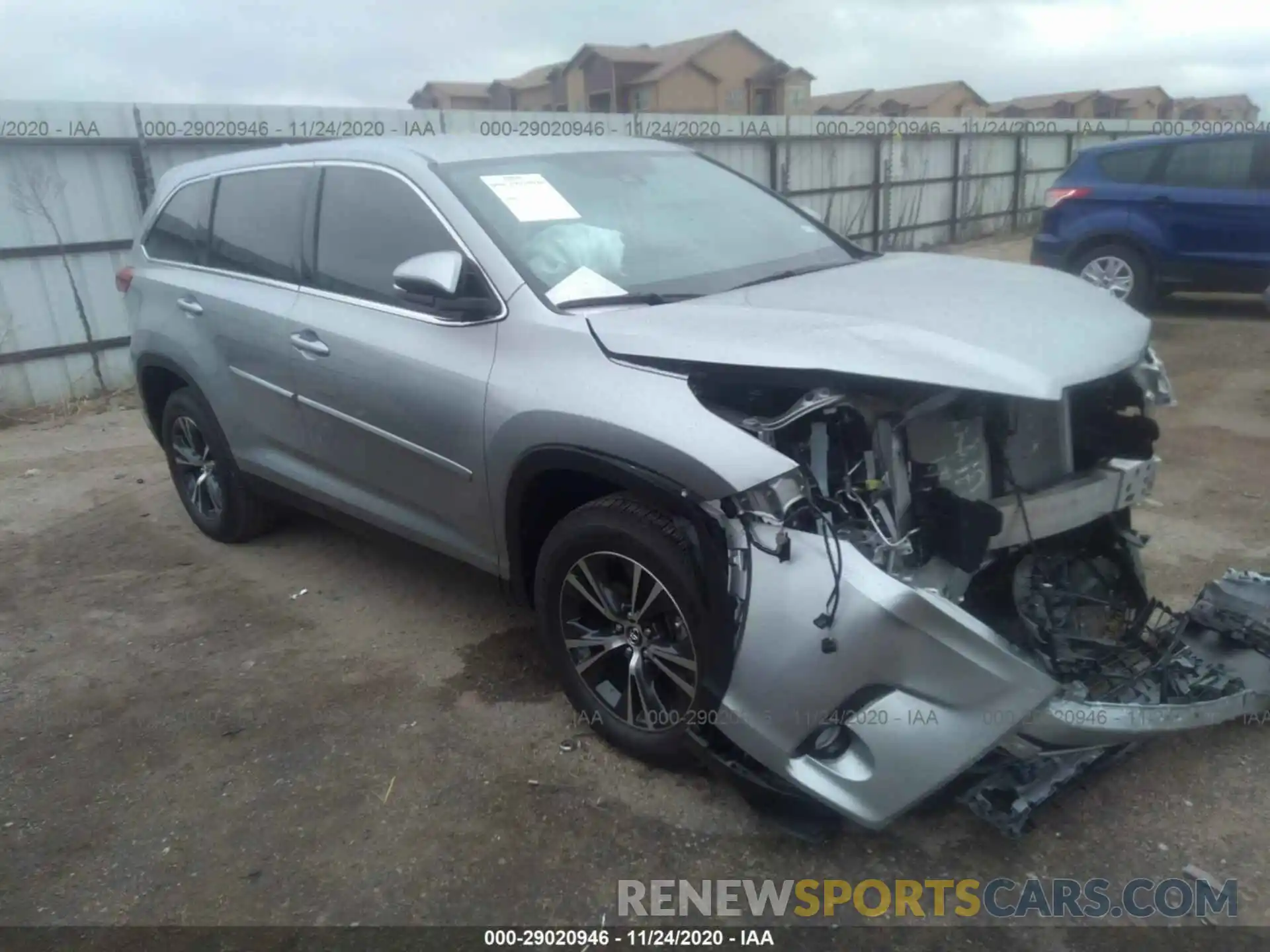 1 Photograph of a damaged car 5TDZZRFH5KS364672 TOYOTA HIGHLANDER 2019