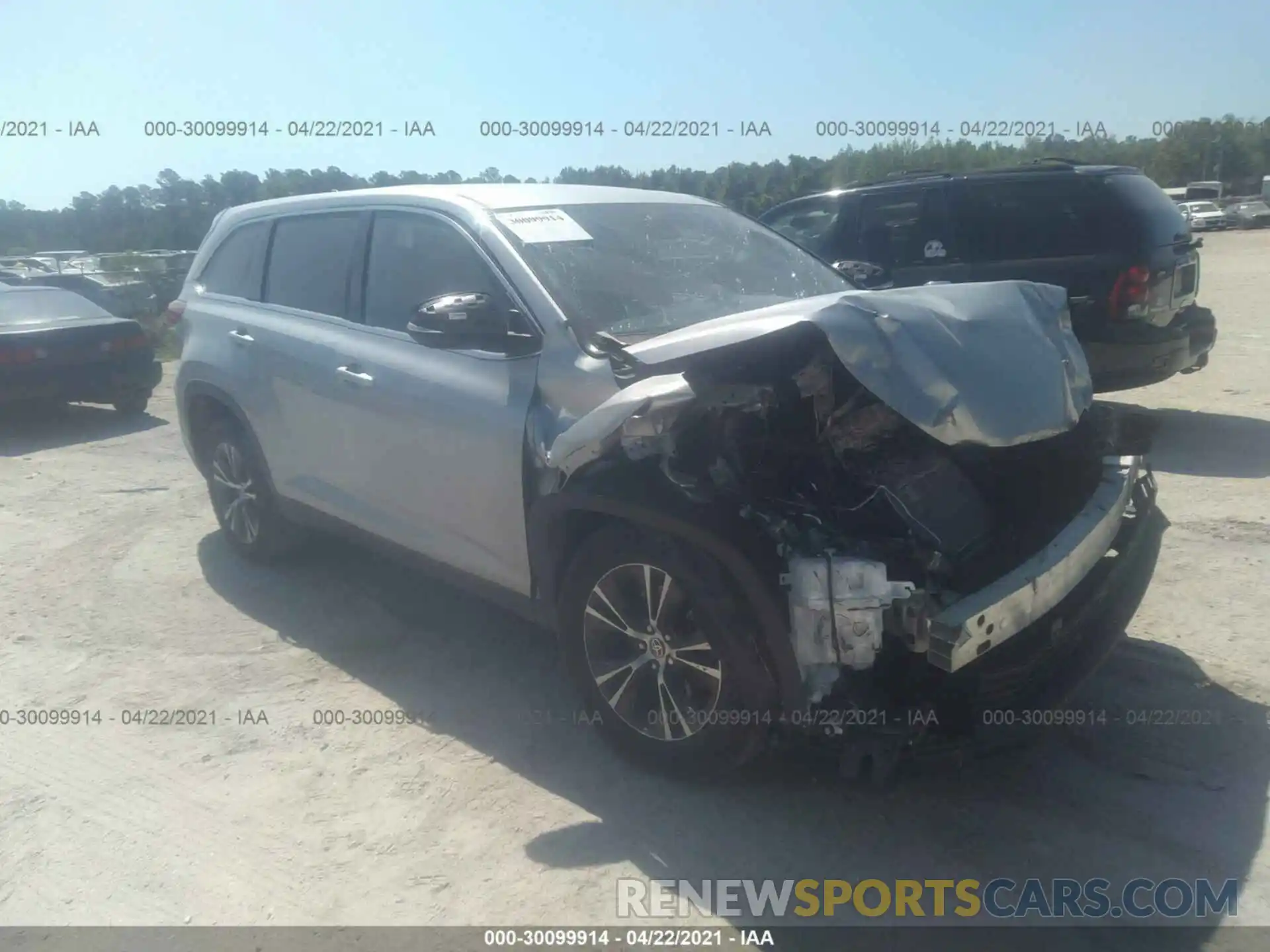 1 Photograph of a damaged car 5TDZZRFH5KS369709 TOYOTA HIGHLANDER 2019