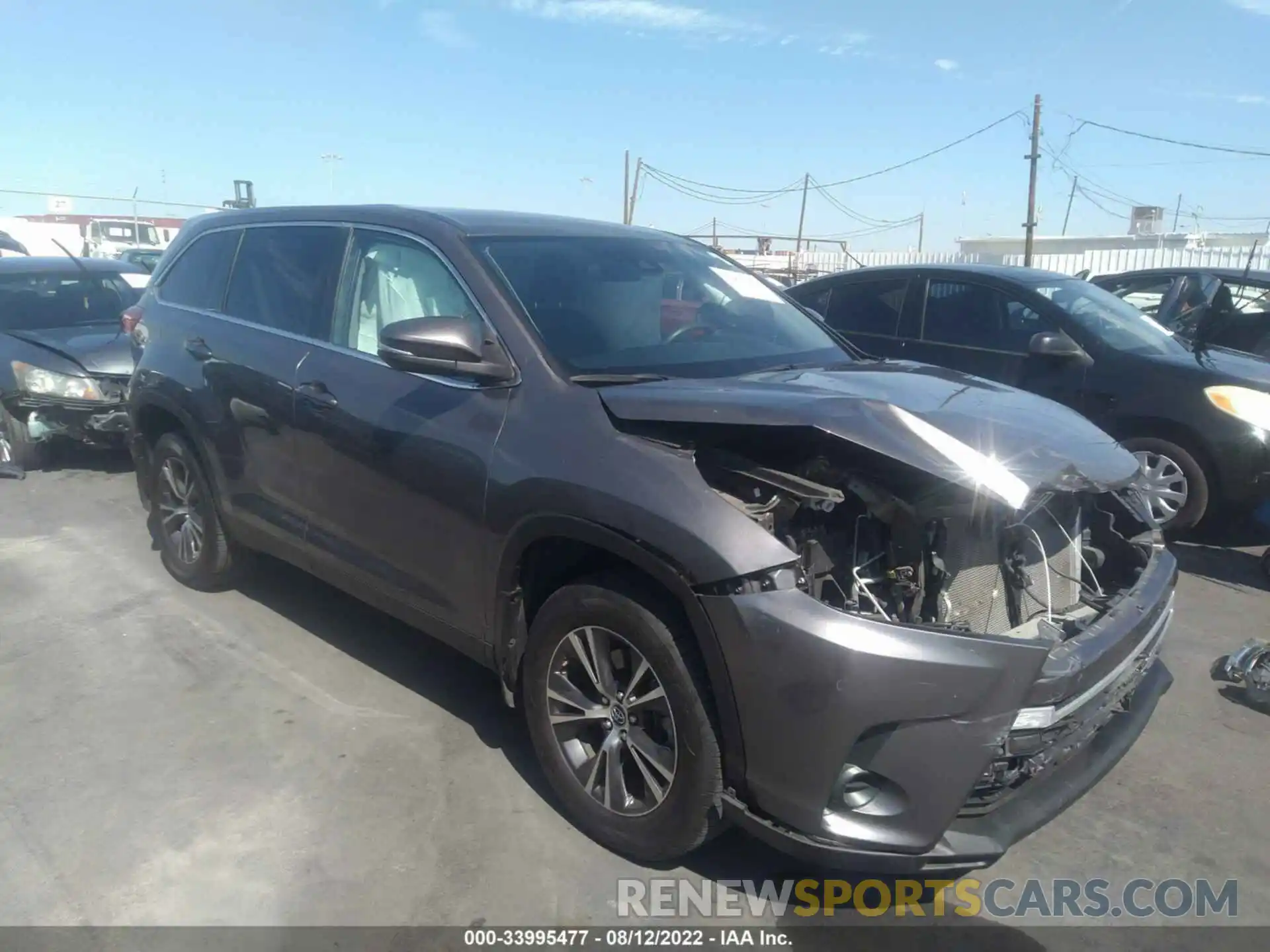 1 Фотография поврежденного автомобиля 5TDZZRFH6KS290081 TOYOTA HIGHLANDER 2019