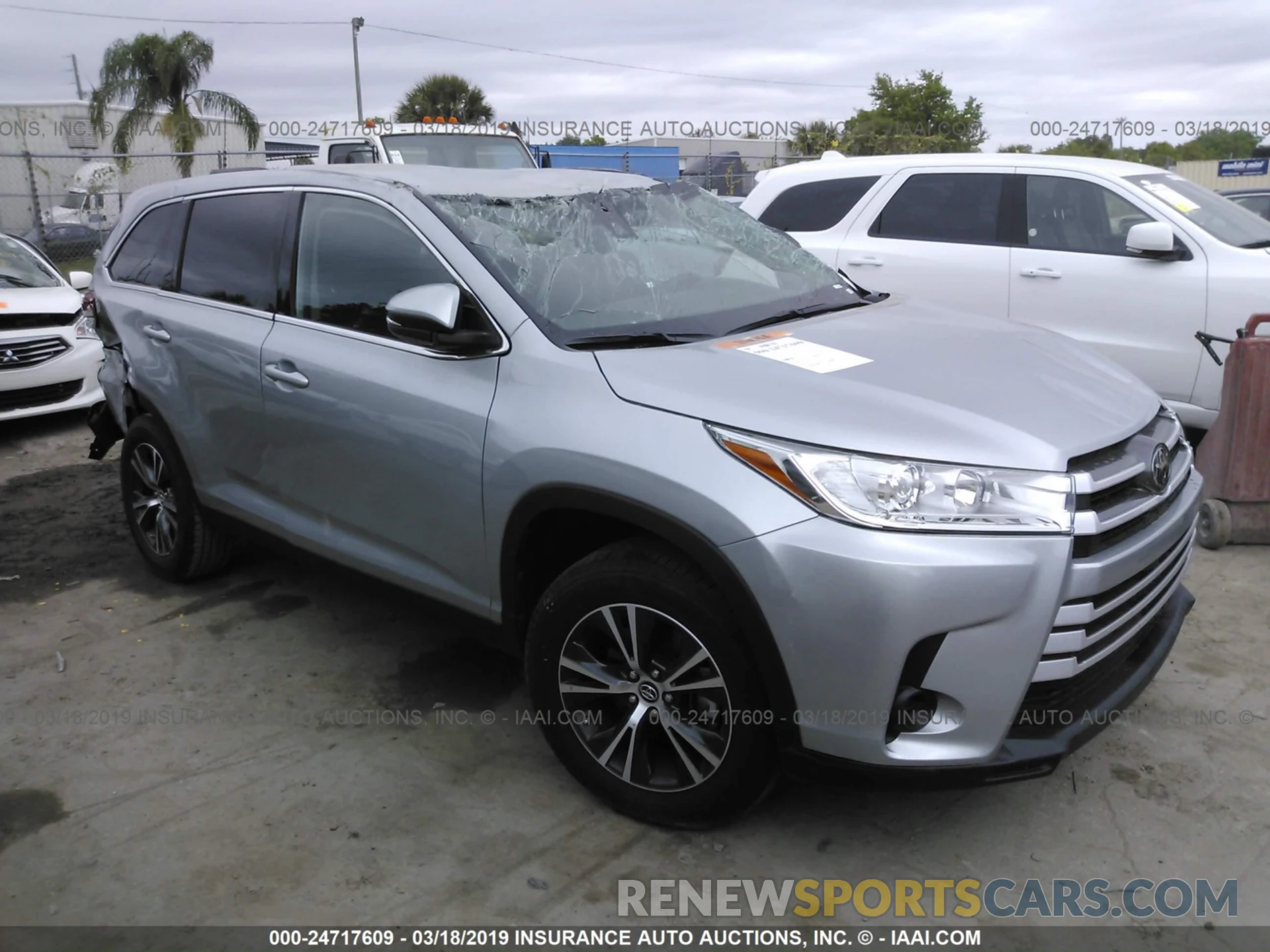 1 Photograph of a damaged car 5TDZZRFH6KS292929 TOYOTA HIGHLANDER 2019