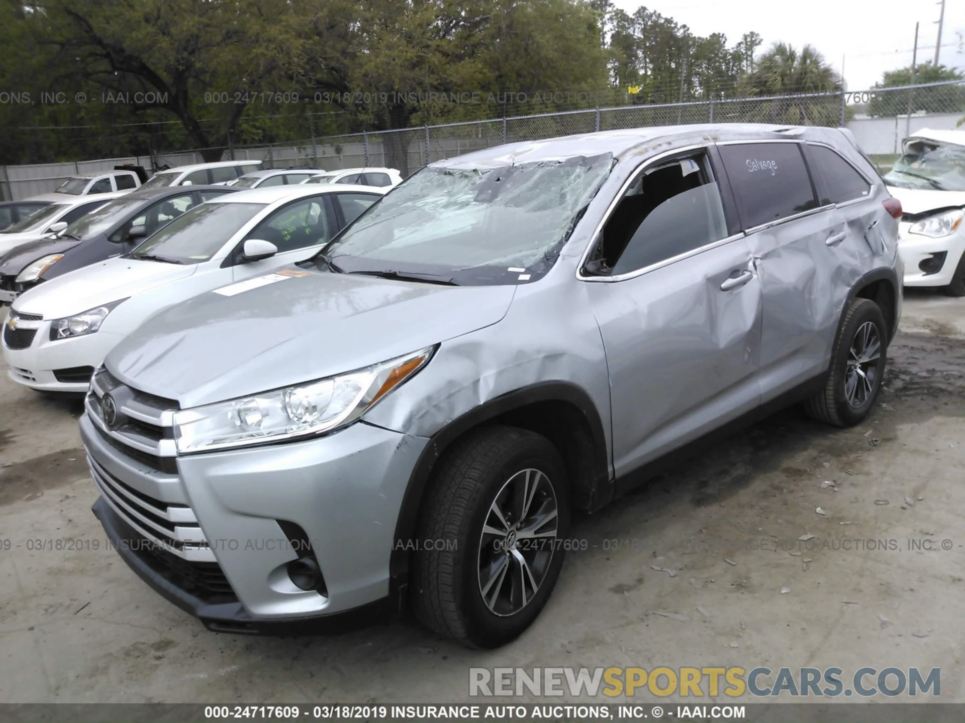 2 Photograph of a damaged car 5TDZZRFH6KS292929 TOYOTA HIGHLANDER 2019