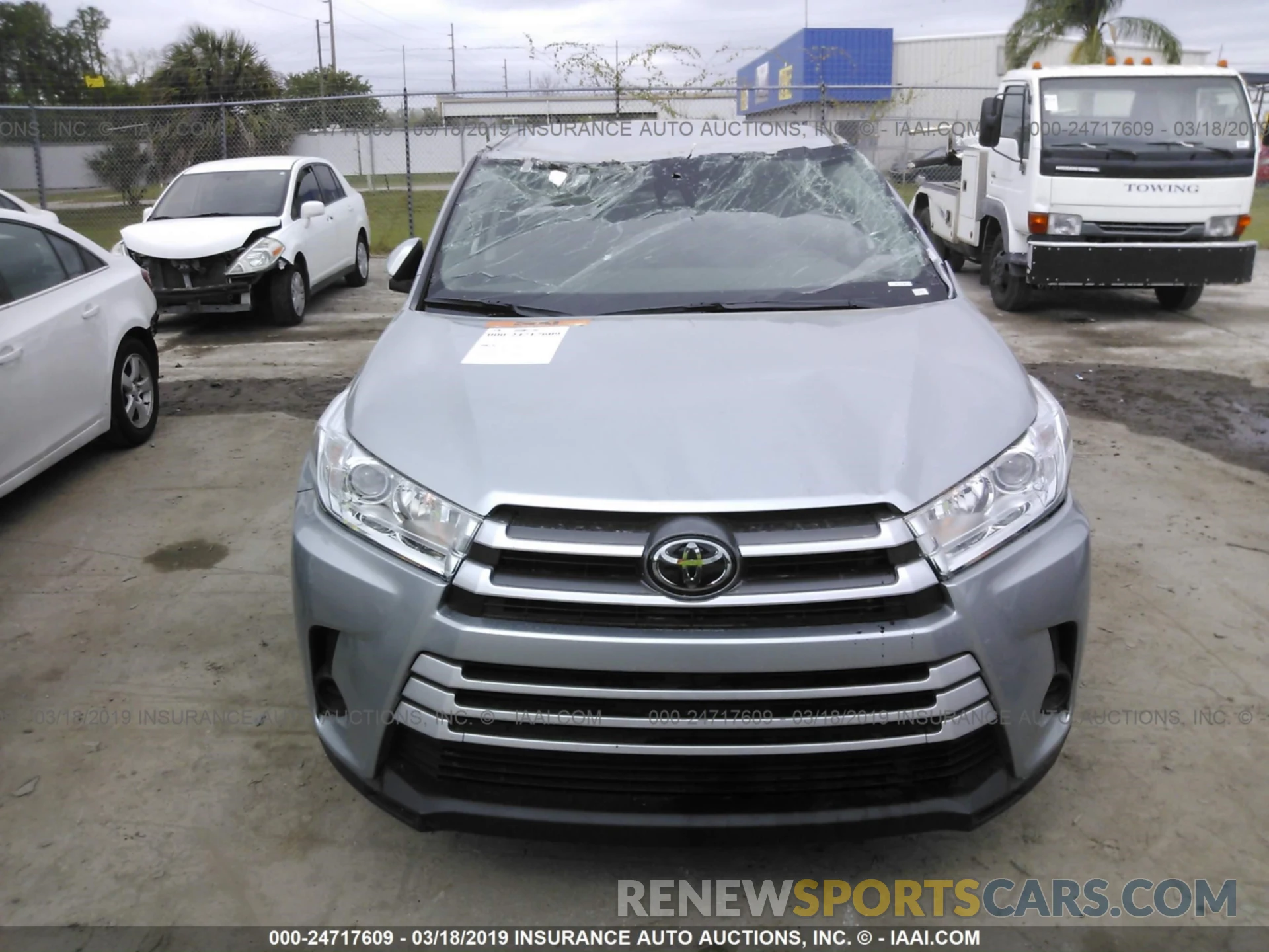 6 Photograph of a damaged car 5TDZZRFH6KS292929 TOYOTA HIGHLANDER 2019