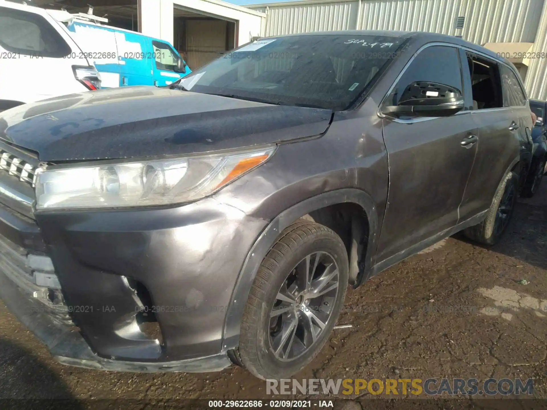 6 Фотография поврежденного автомобиля 5TDZZRFH6KS298343 TOYOTA HIGHLANDER 2019