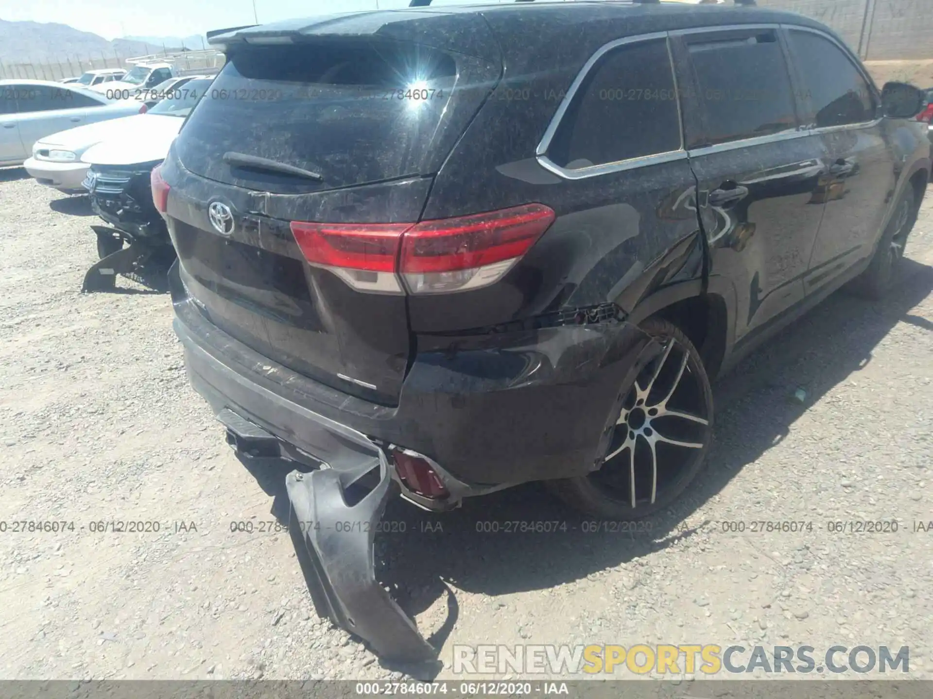 6 Photograph of a damaged car 5TDZZRFH6KS300124 TOYOTA HIGHLANDER 2019