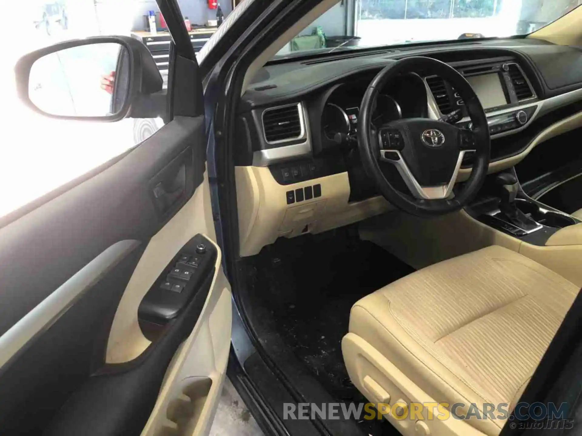 5 Фотография поврежденного автомобиля 5TDZZRFH6KS305162 TOYOTA HIGHLANDER 2019