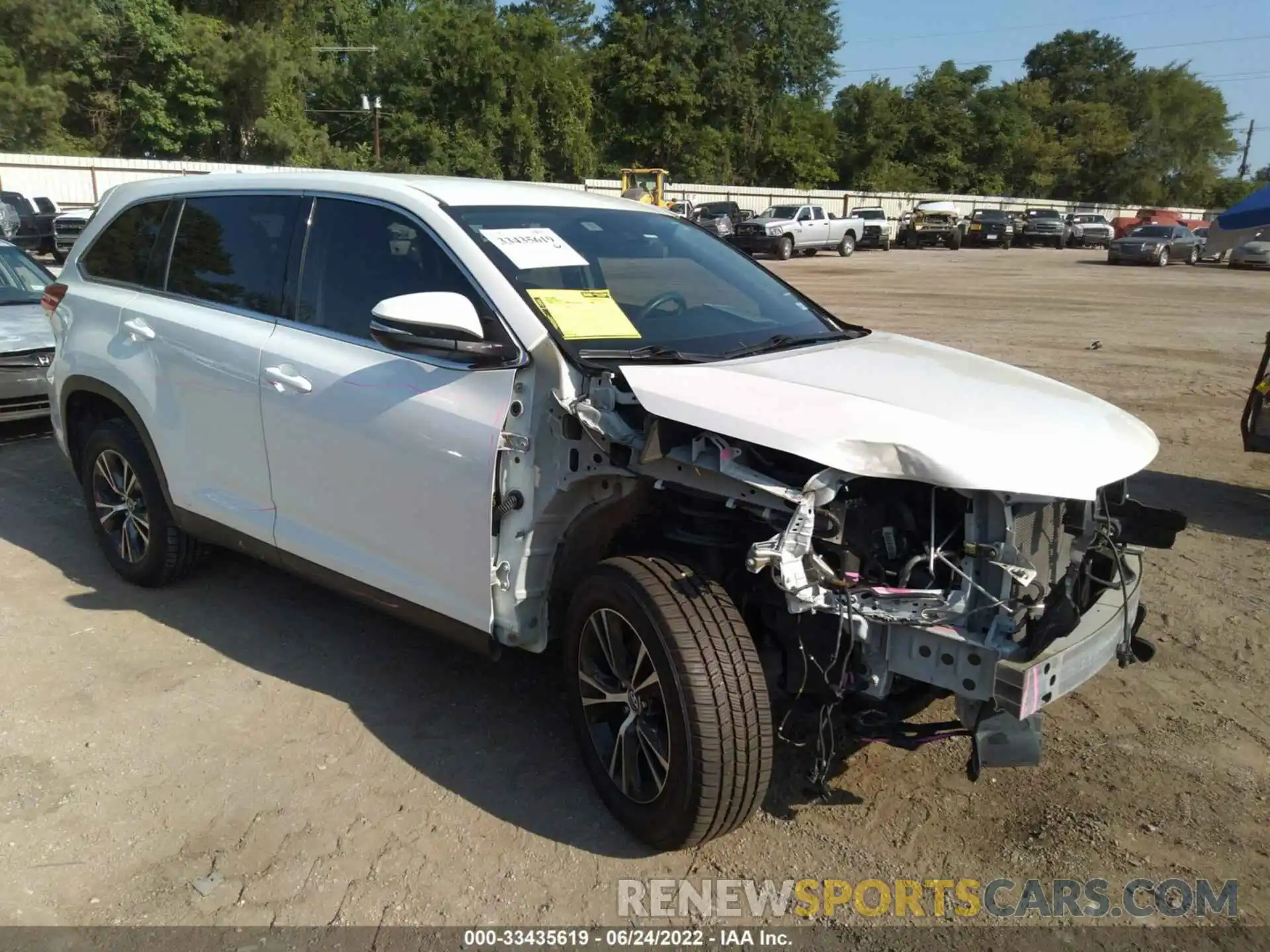 1 Photograph of a damaged car 5TDZZRFH6KS312158 TOYOTA HIGHLANDER 2019