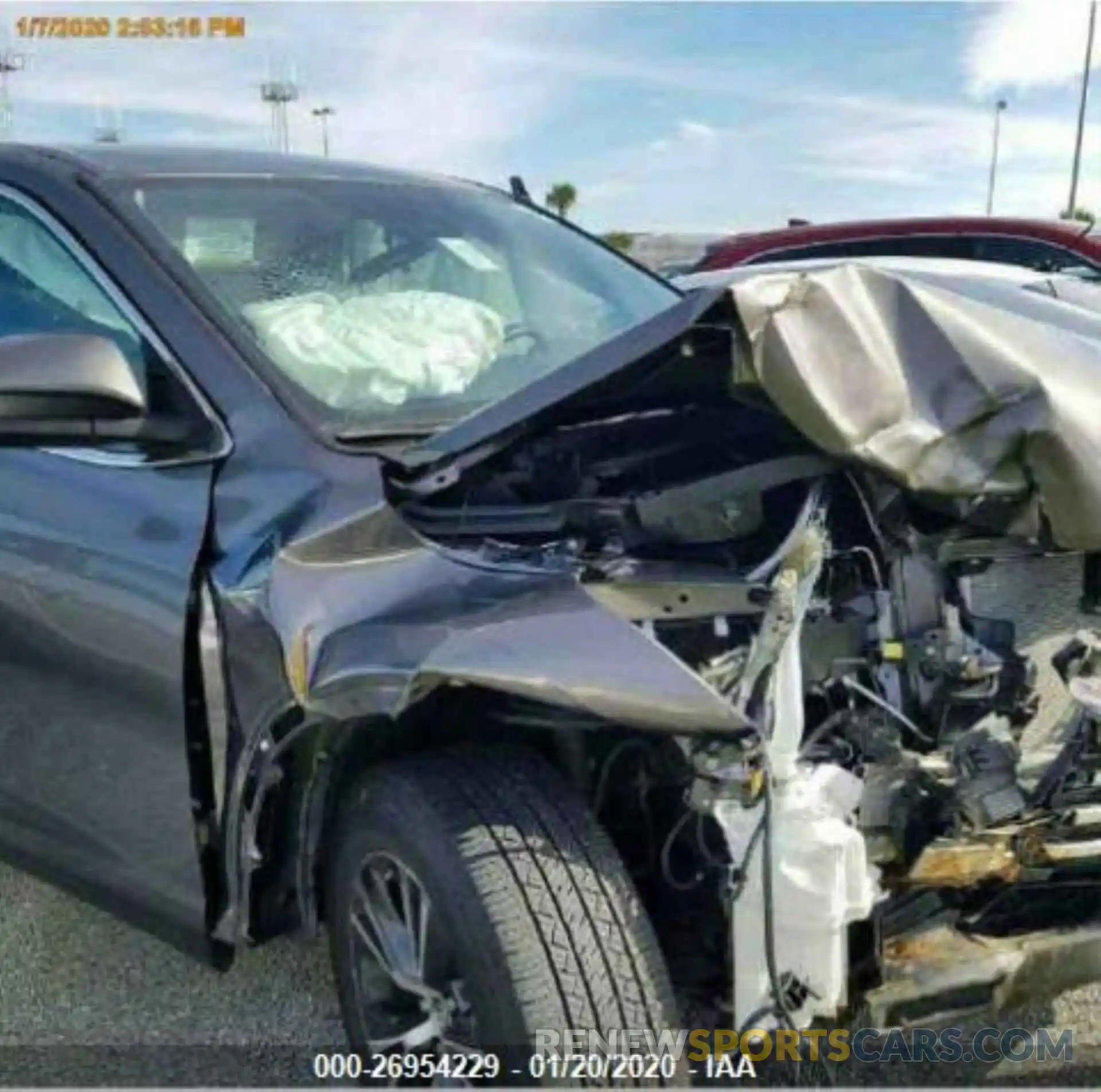 1 Photograph of a damaged car 5TDZZRFH6KS318817 TOYOTA HIGHLANDER 2019