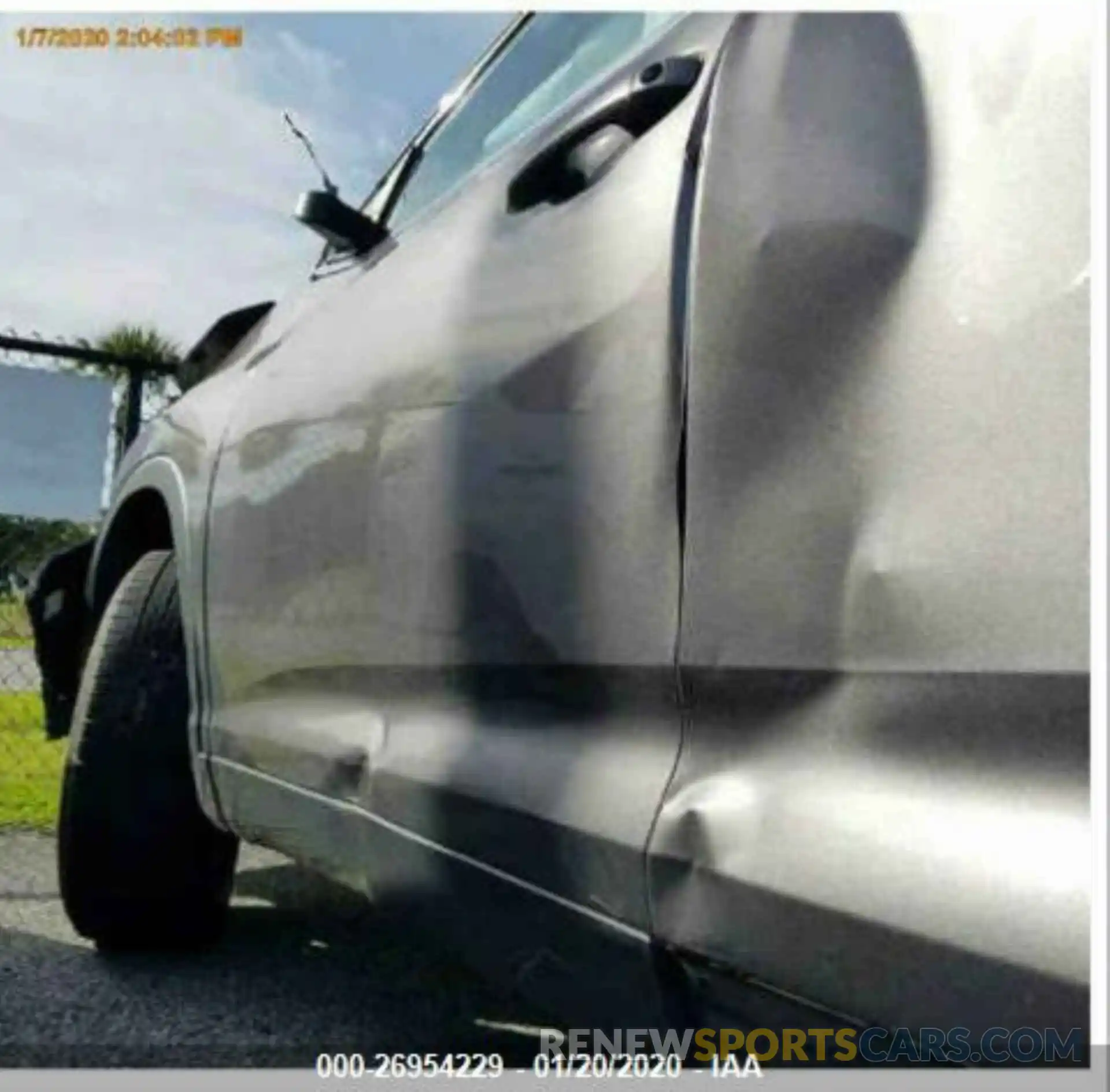 7 Photograph of a damaged car 5TDZZRFH6KS318817 TOYOTA HIGHLANDER 2019