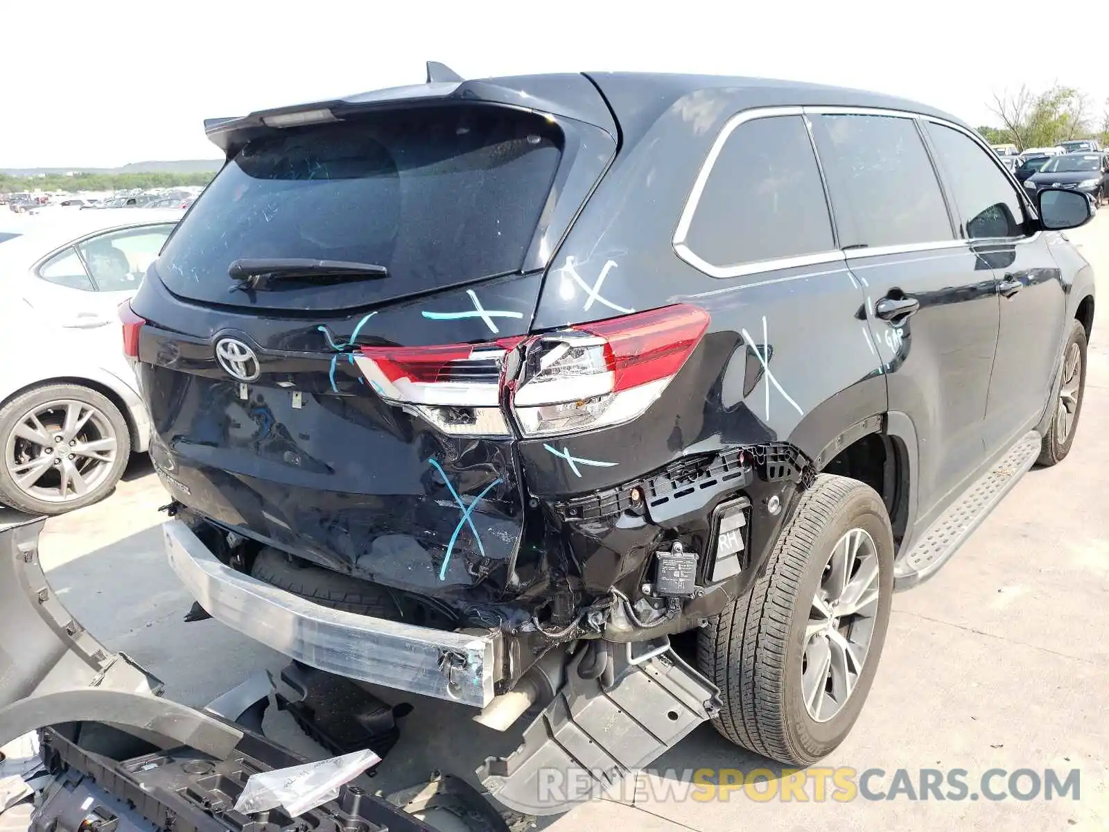 4 Фотография поврежденного автомобиля 5TDZZRFH6KS320633 TOYOTA HIGHLANDER 2019