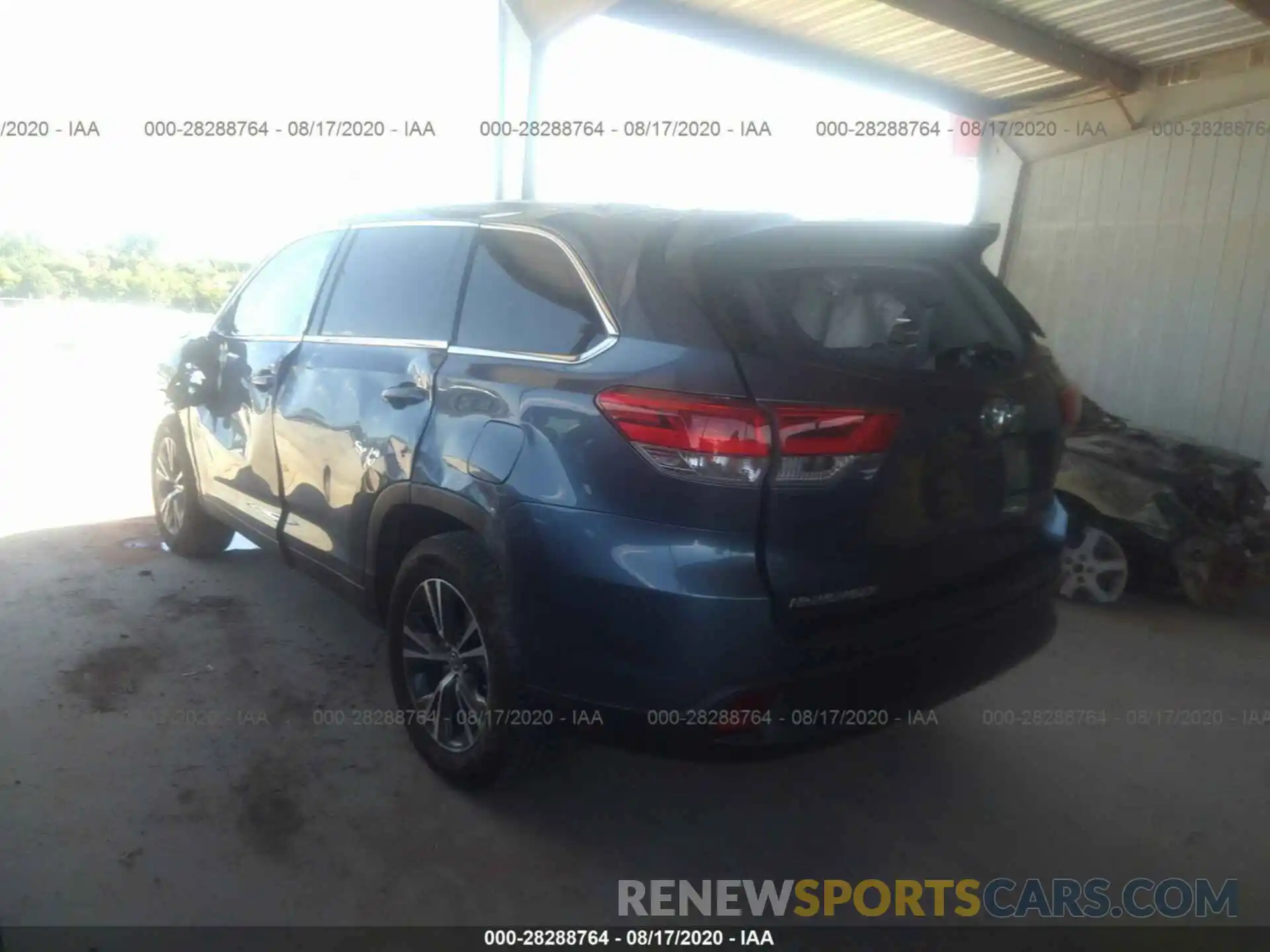 3 Photograph of a damaged car 5TDZZRFH6KS343264 TOYOTA HIGHLANDER 2019