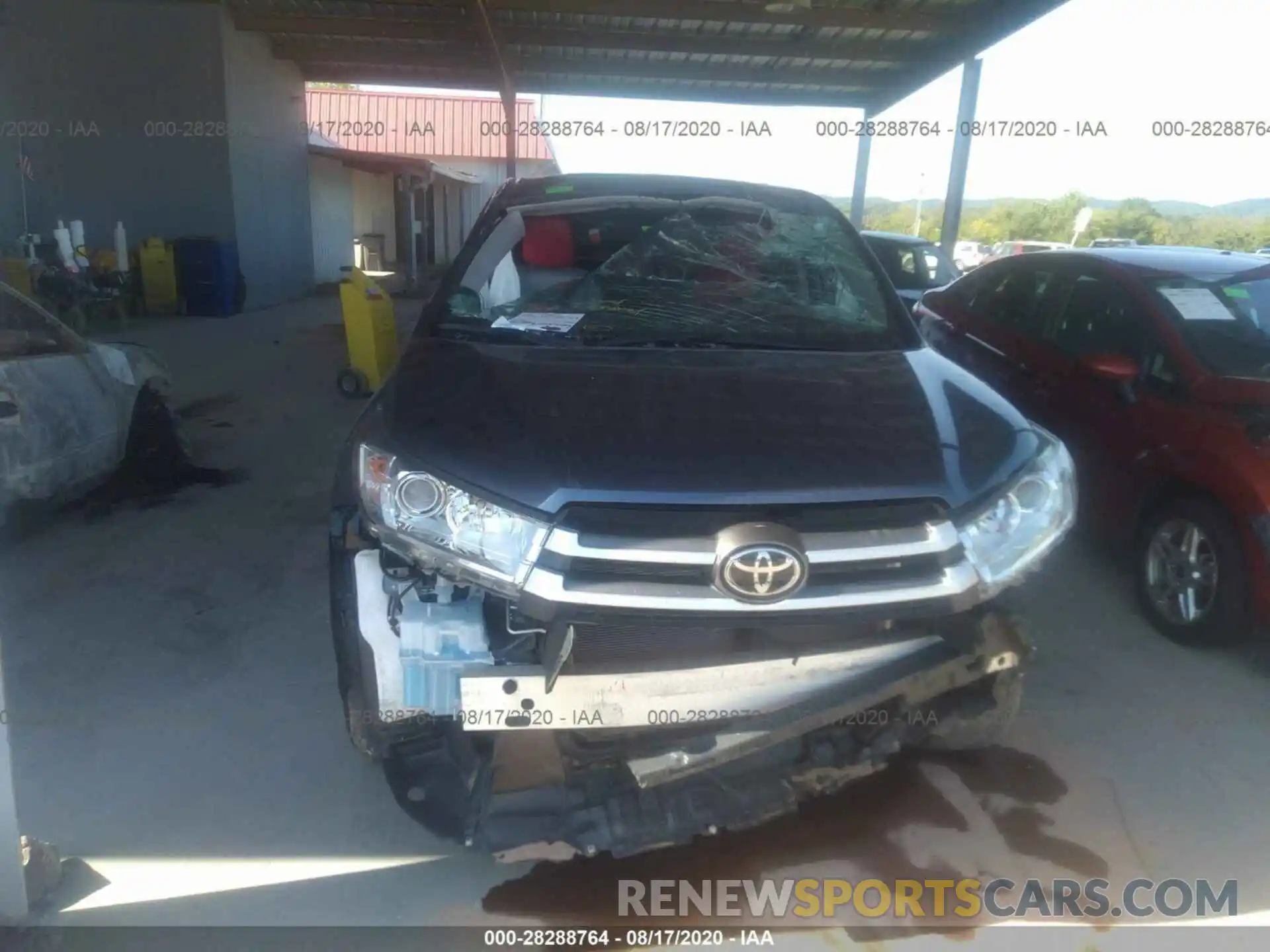 6 Photograph of a damaged car 5TDZZRFH6KS343264 TOYOTA HIGHLANDER 2019