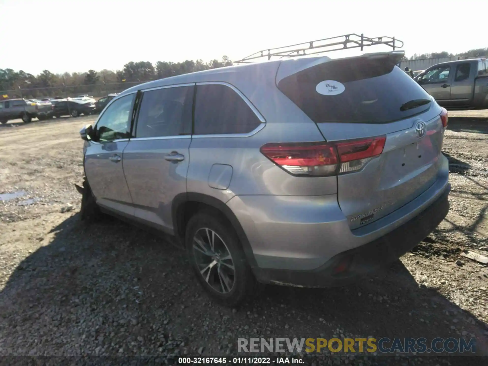 3 Фотография поврежденного автомобиля 5TDZZRFH6KS351929 TOYOTA HIGHLANDER 2019