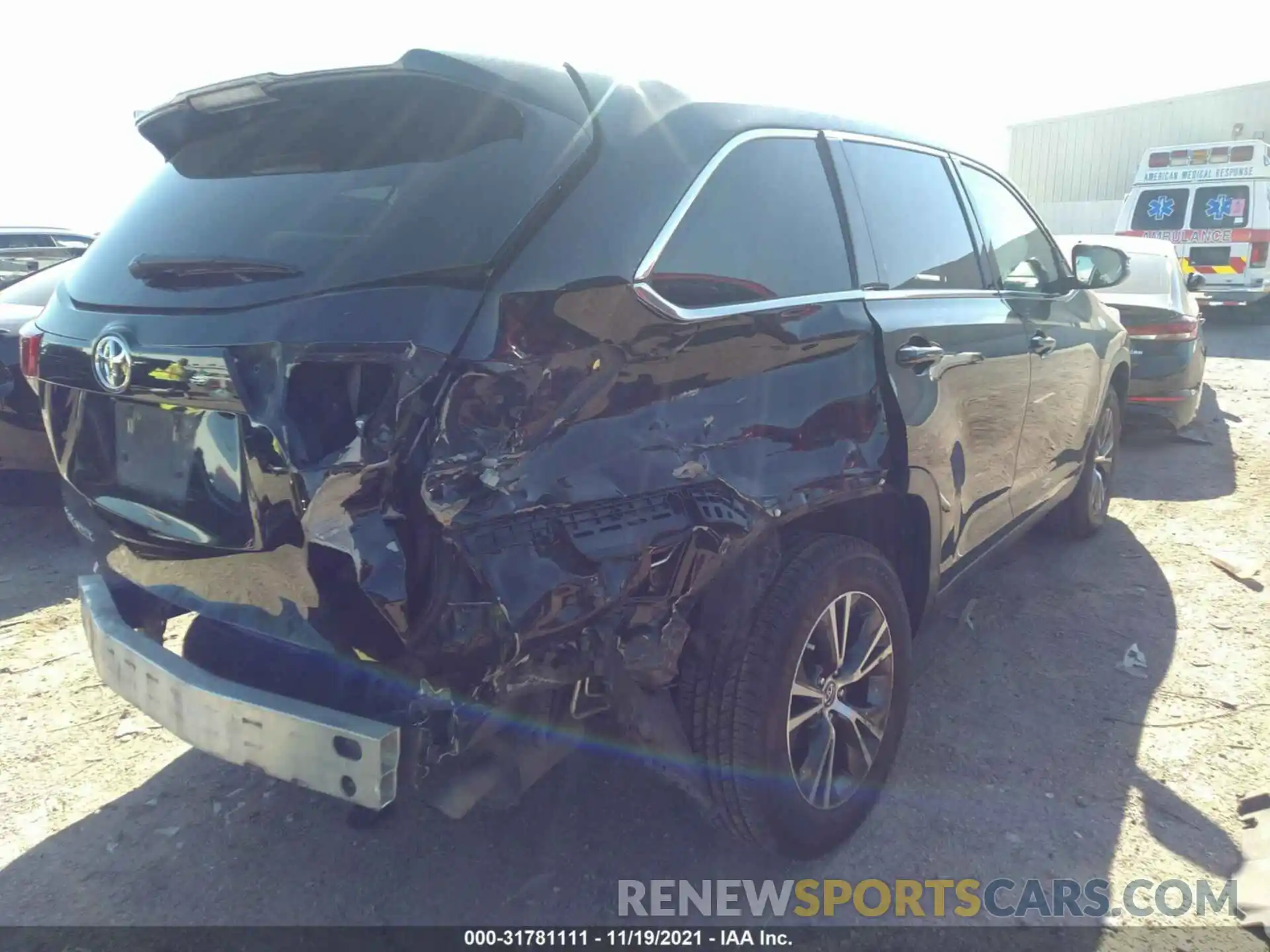 6 Photograph of a damaged car 5TDZZRFH7KS292227 TOYOTA HIGHLANDER 2019