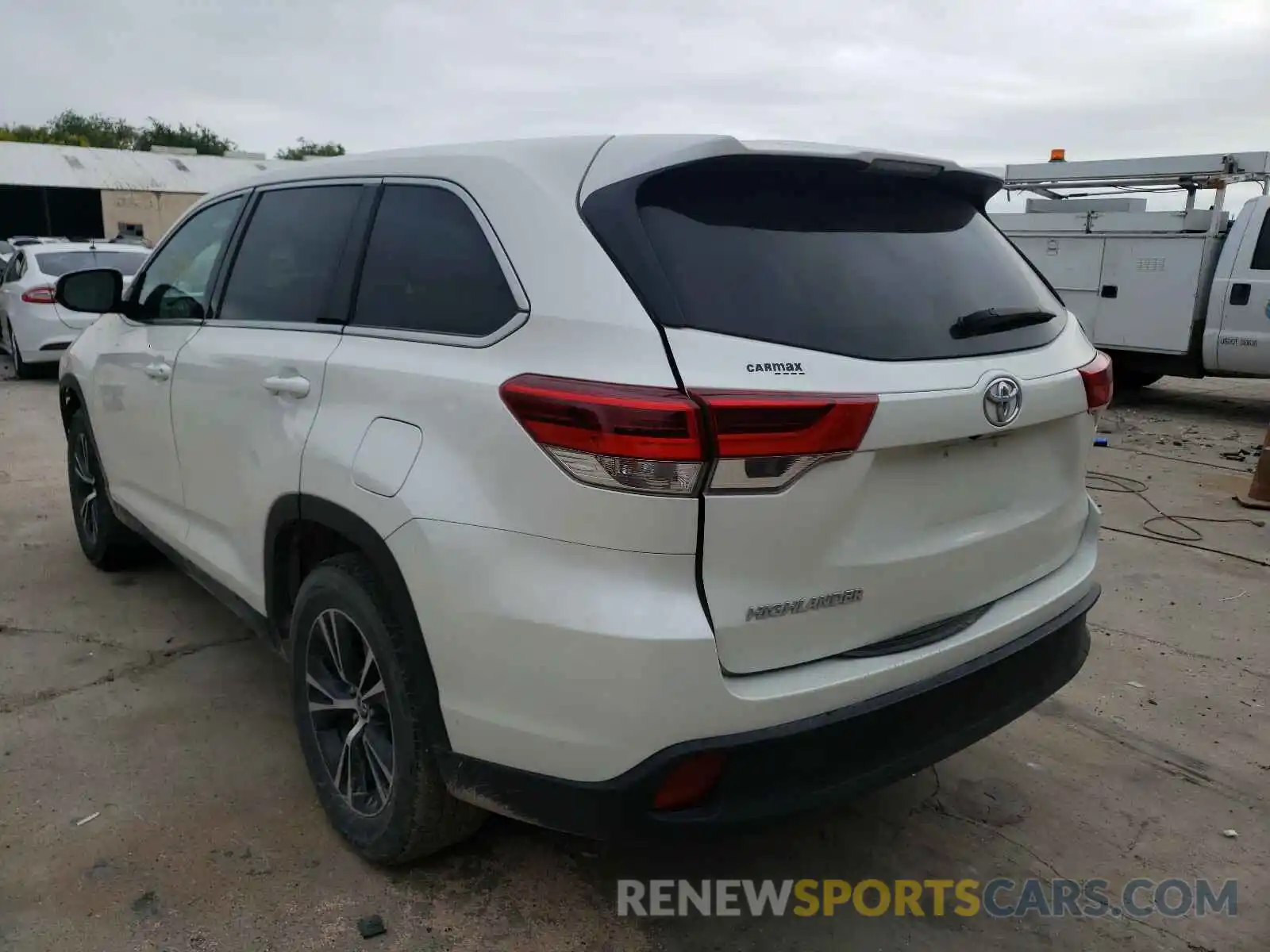 3 Фотография поврежденного автомобиля 5TDZZRFH7KS293474 TOYOTA HIGHLANDER 2019