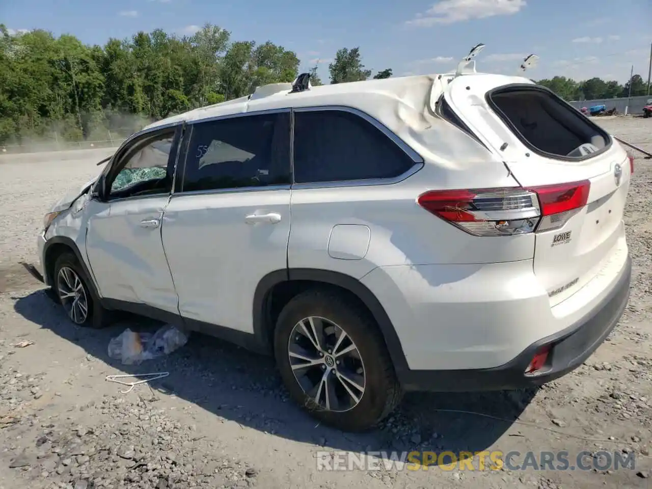 3 Photograph of a damaged car 5TDZZRFH7KS296715 TOYOTA HIGHLANDER 2019