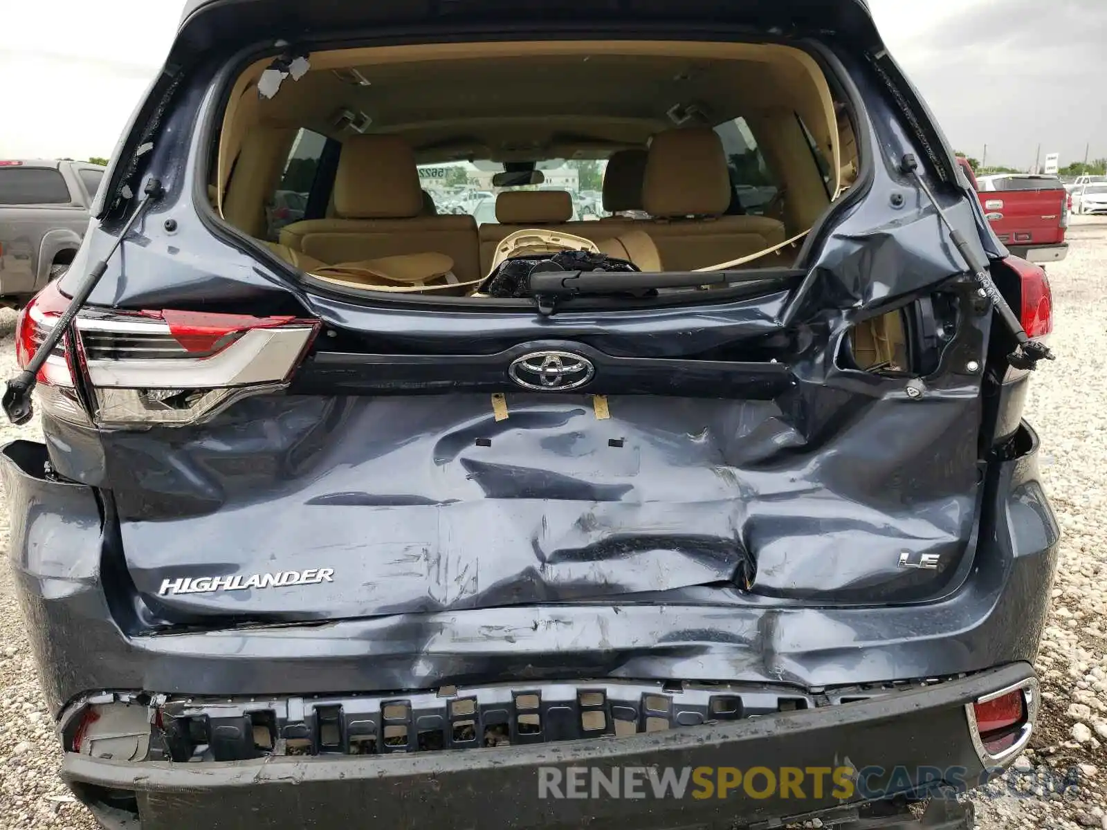 9 Photograph of a damaged car 5TDZZRFH7KS301119 TOYOTA HIGHLANDER 2019