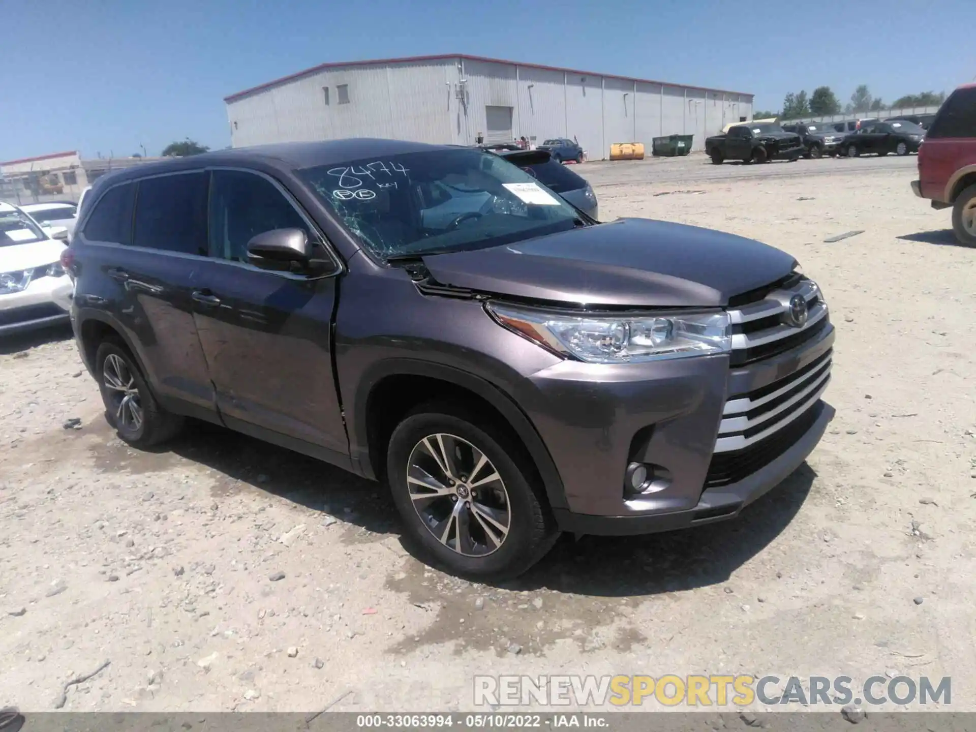 1 Photograph of a damaged car 5TDZZRFH7KS308474 TOYOTA HIGHLANDER 2019