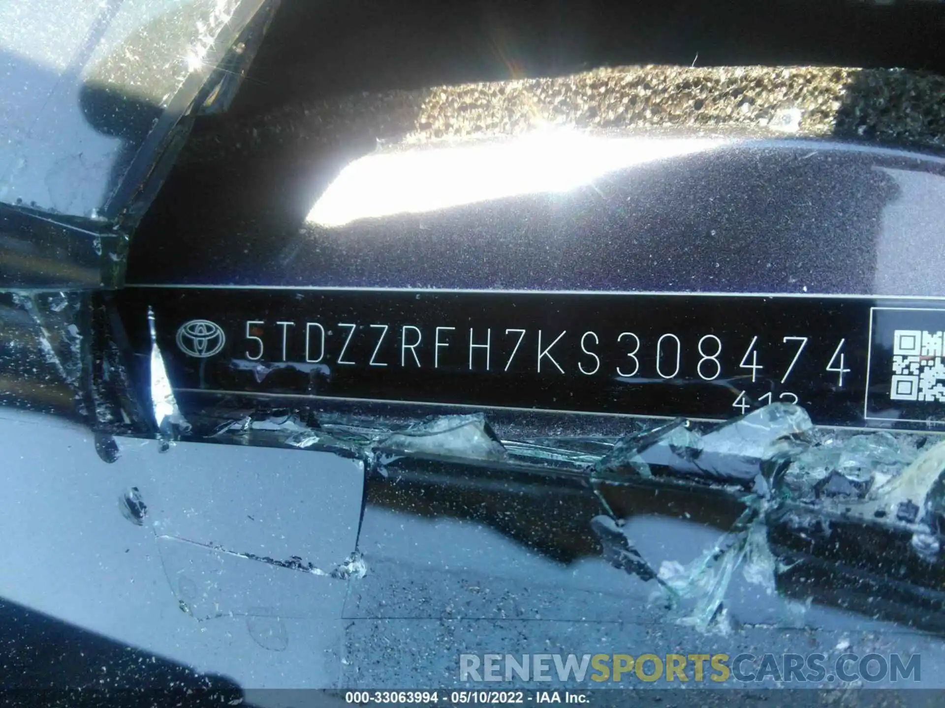 9 Photograph of a damaged car 5TDZZRFH7KS308474 TOYOTA HIGHLANDER 2019