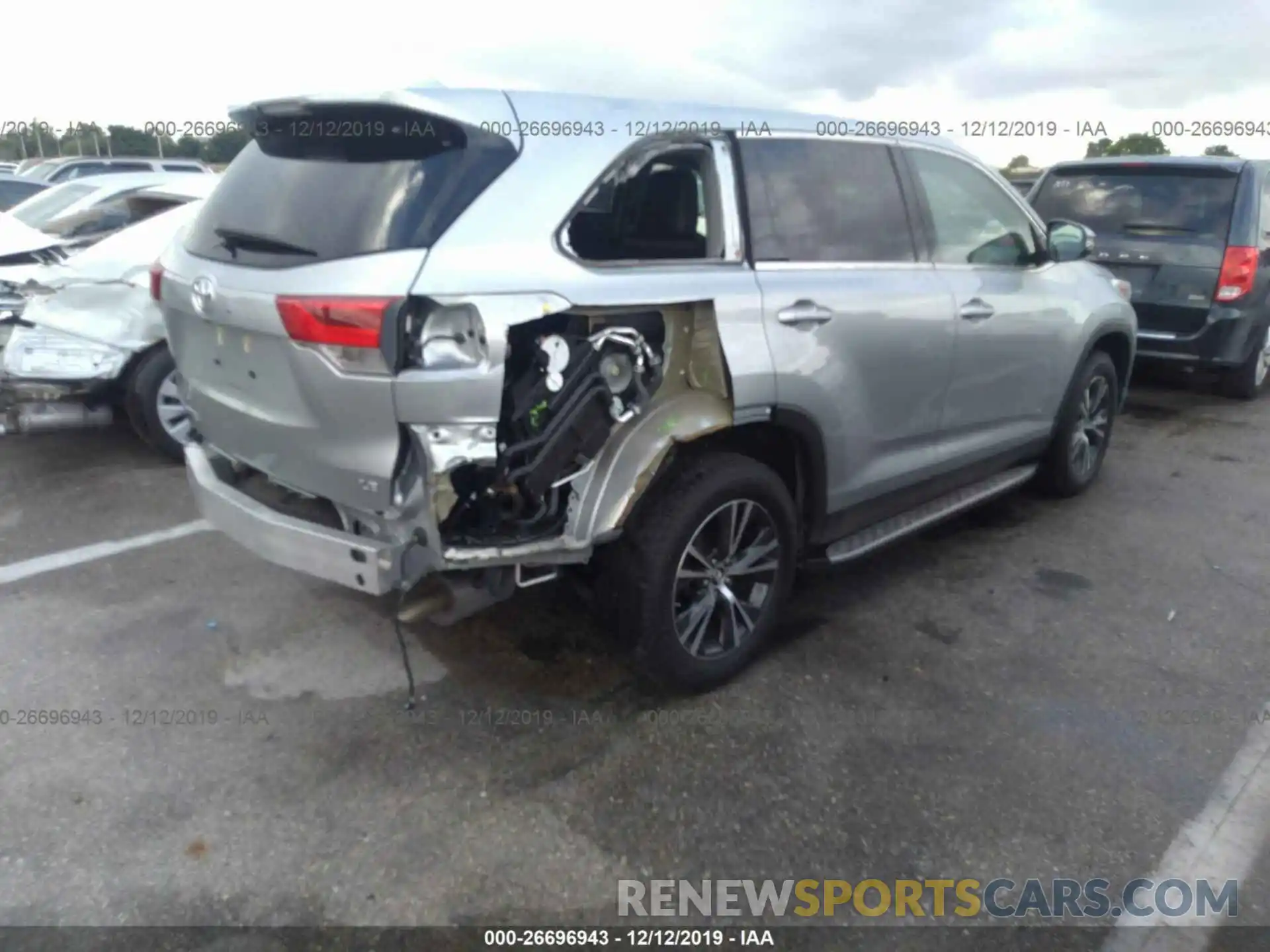 4 Фотография поврежденного автомобиля 5TDZZRFH7KS316090 TOYOTA HIGHLANDER 2019