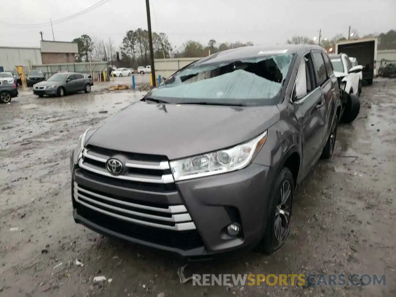 2 Photograph of a damaged car 5TDZZRFH7KS326103 TOYOTA HIGHLANDER 2019