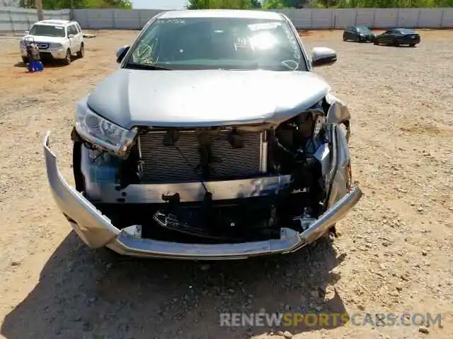 9 Photograph of a damaged car 5TDZZRFH7KS357786 TOYOTA HIGHLANDER 2019