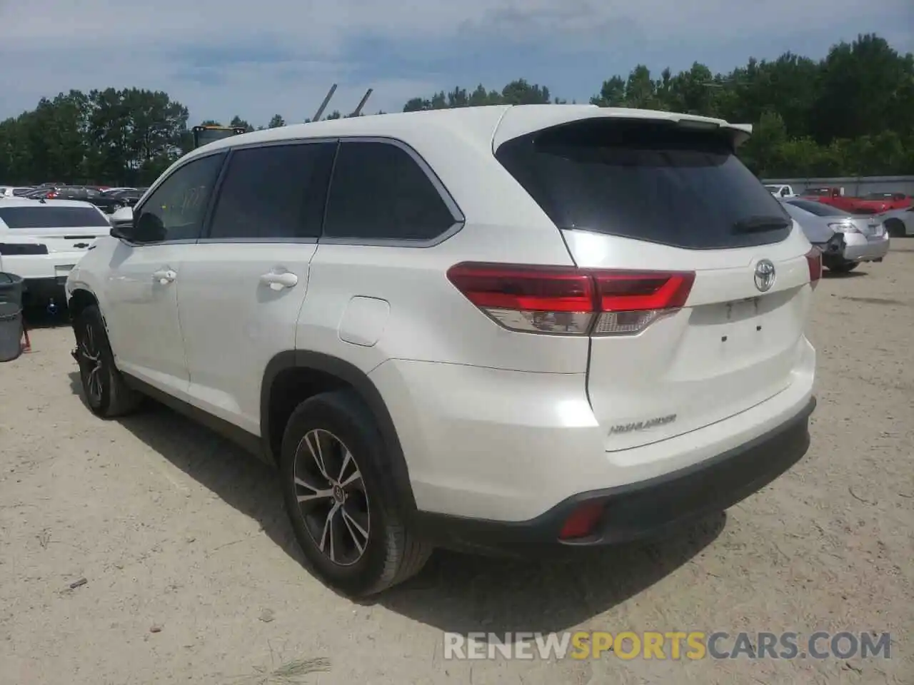 3 Фотография поврежденного автомобиля 5TDZZRFH7KS360056 TOYOTA HIGHLANDER 2019