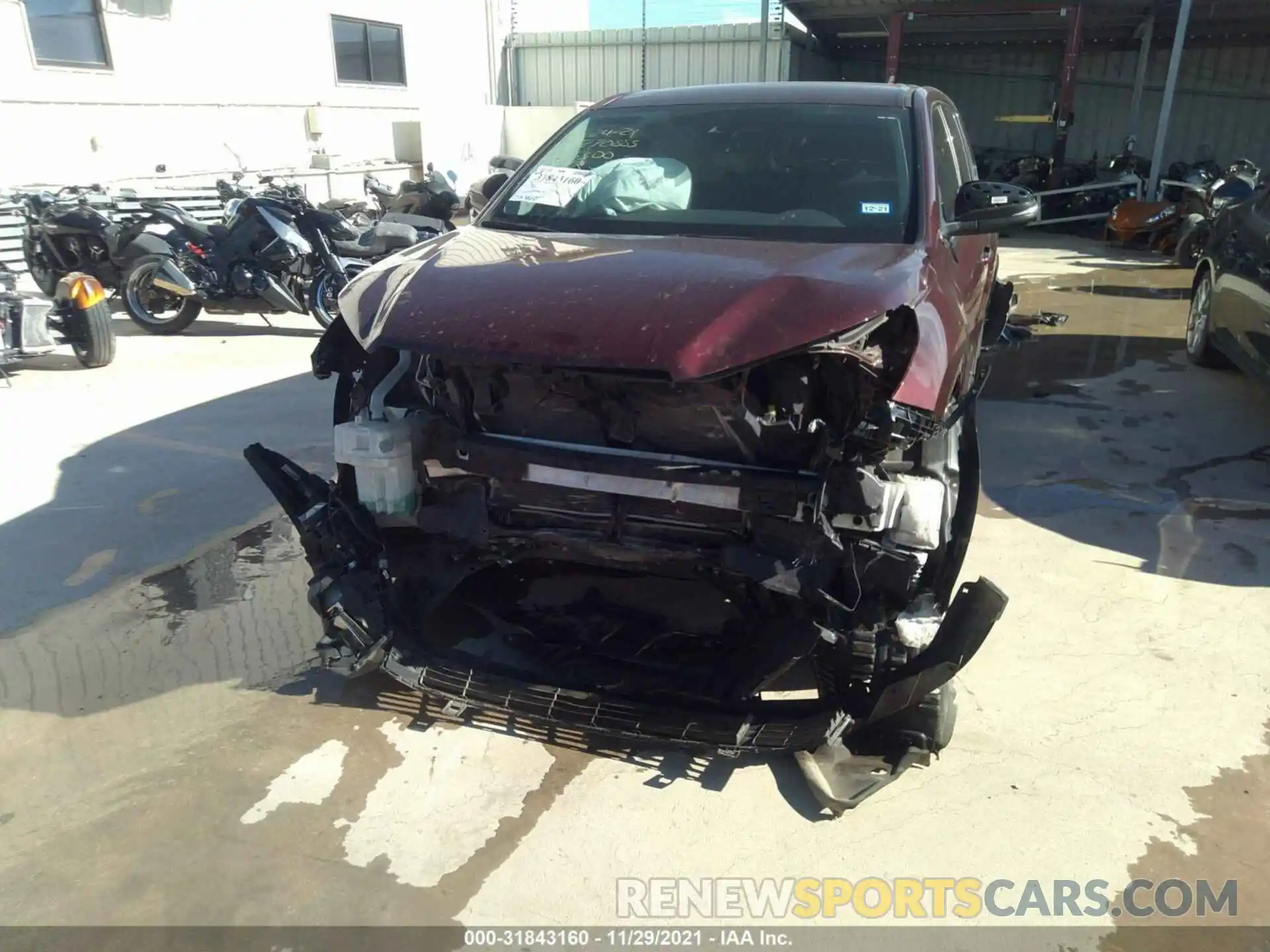 6 Photograph of a damaged car 5TDZZRFH7KS363300 TOYOTA HIGHLANDER 2019