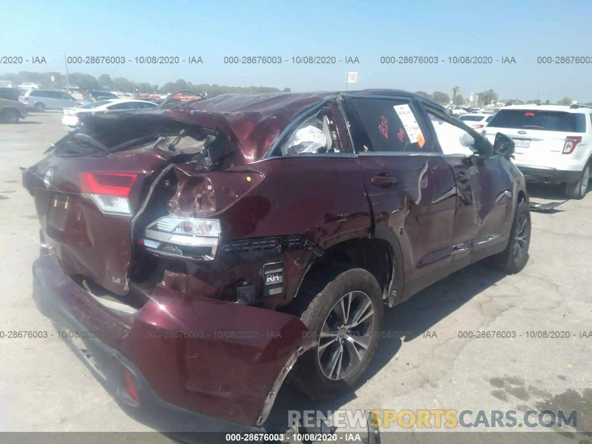 6 Photograph of a damaged car 5TDZZRFH7KS370439 TOYOTA HIGHLANDER 2019