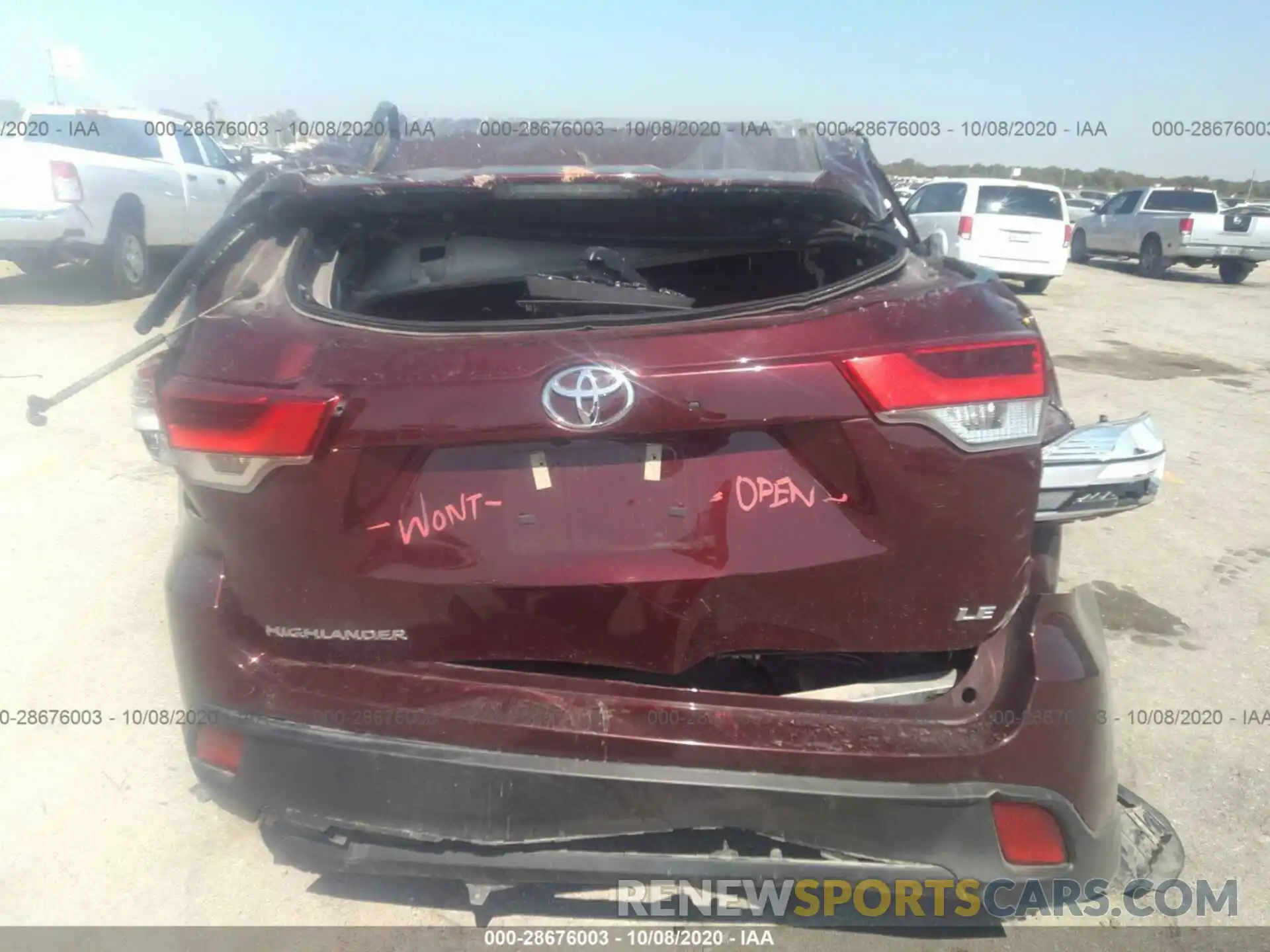 8 Photograph of a damaged car 5TDZZRFH7KS370439 TOYOTA HIGHLANDER 2019