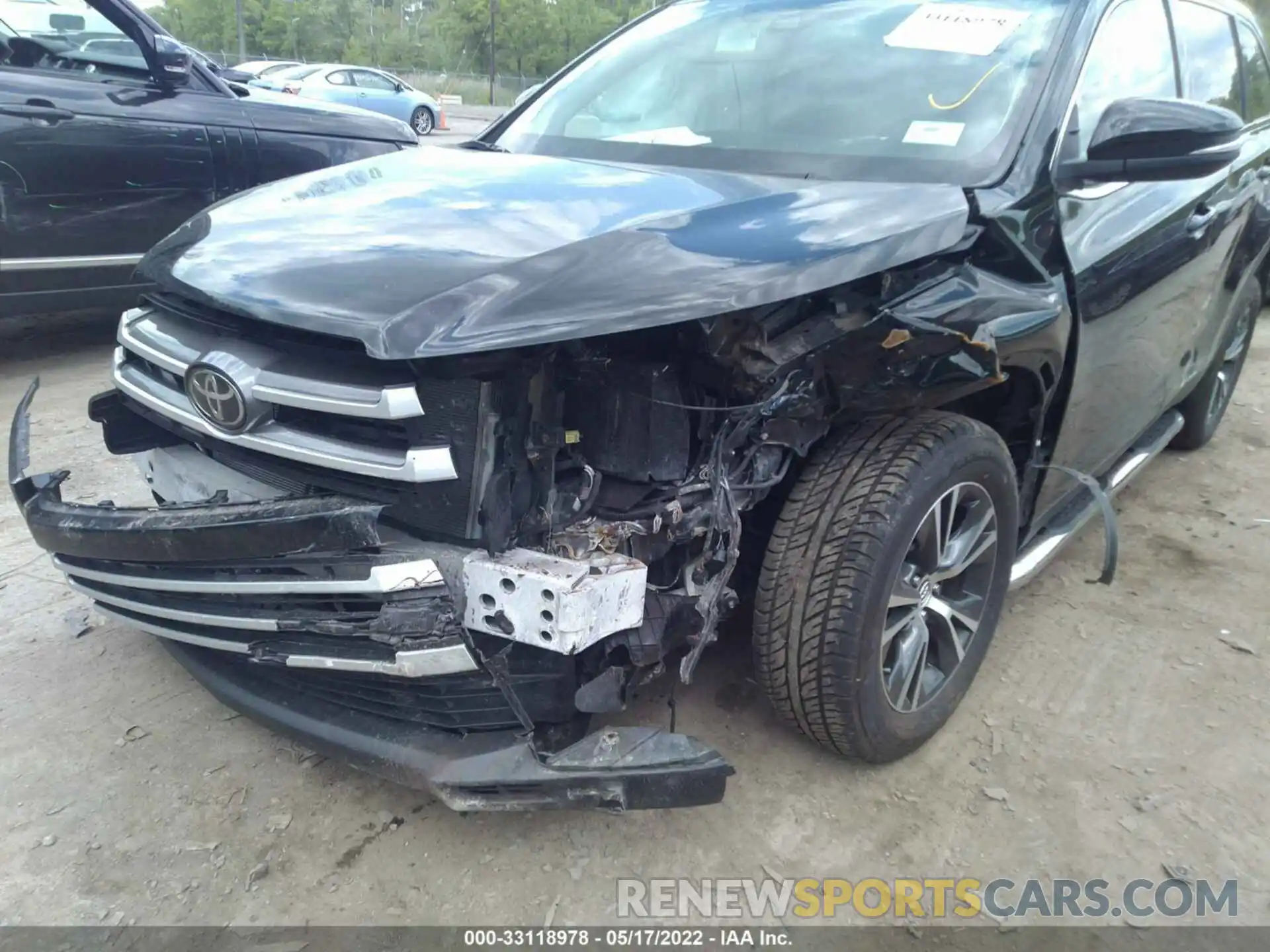 6 Photograph of a damaged car 5TDZZRFH8KS291166 TOYOTA HIGHLANDER 2019