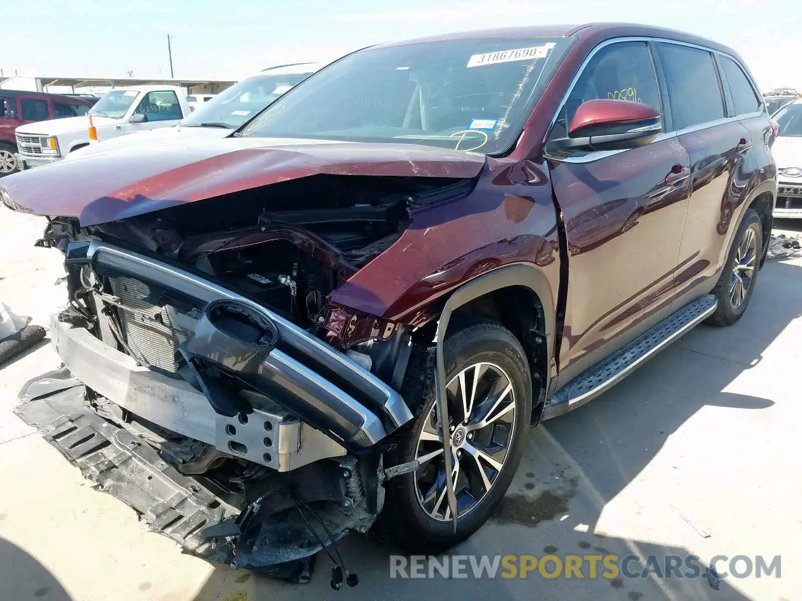 2 Photograph of a damaged car 5TDZZRFH8KS291796 TOYOTA HIGHLANDER 2019