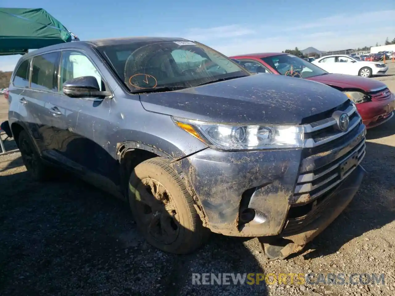 9 Photograph of a damaged car 5TDZZRFH8KS291944 TOYOTA HIGHLANDER 2019