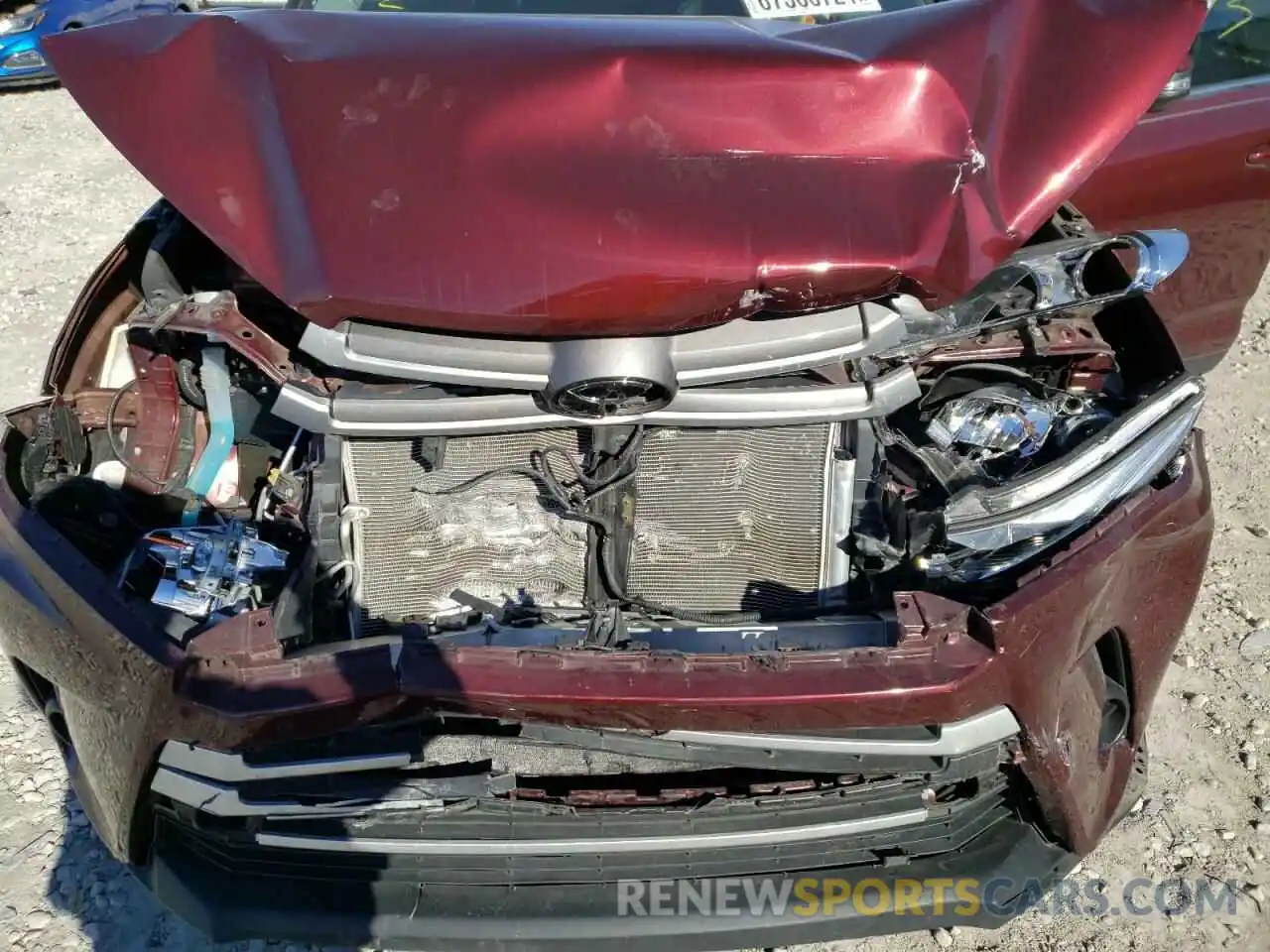 7 Photograph of a damaged car 5TDZZRFH8KS296643 TOYOTA HIGHLANDER 2019