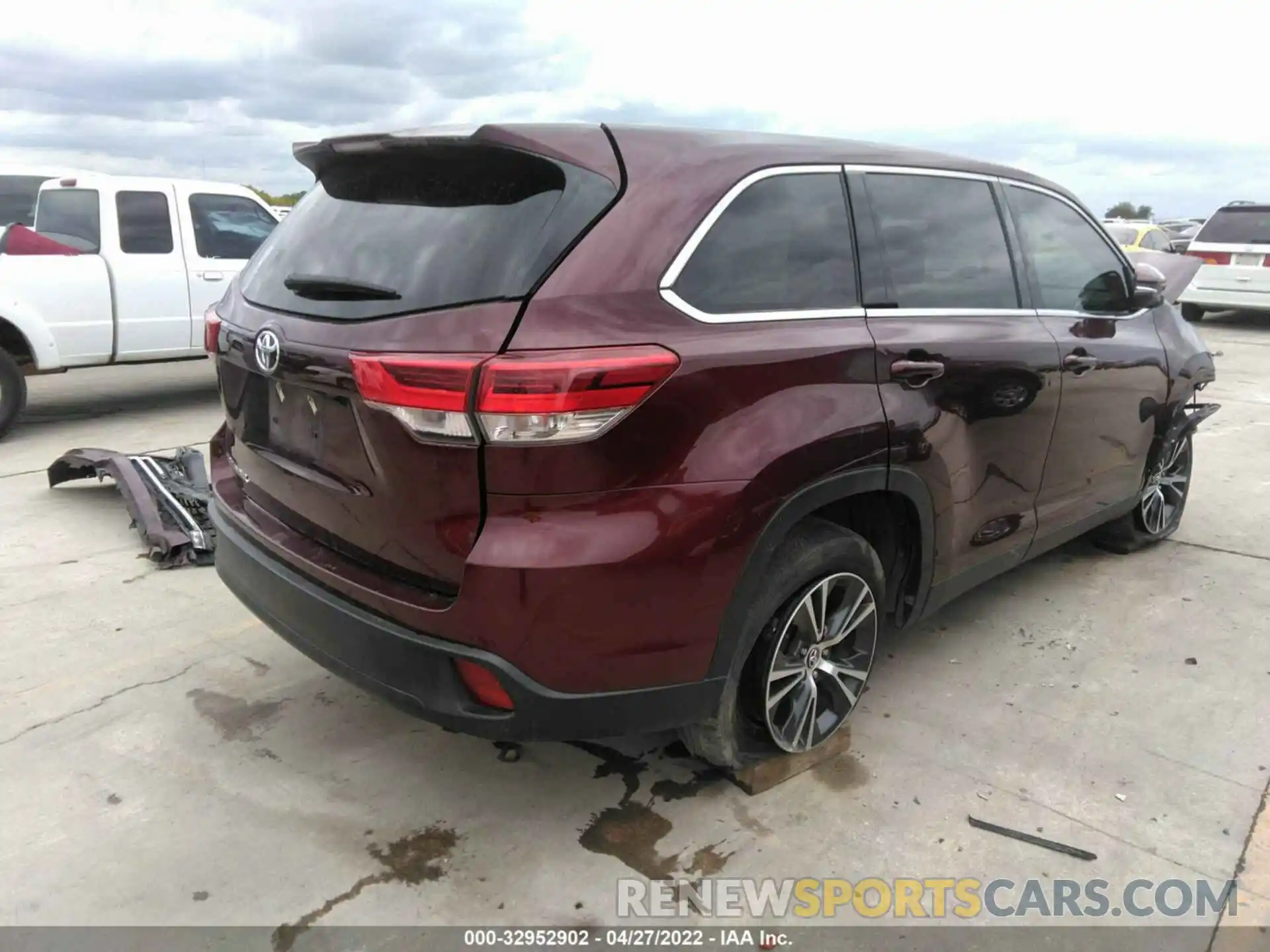 4 Фотография поврежденного автомобиля 5TDZZRFH8KS302635 TOYOTA HIGHLANDER 2019