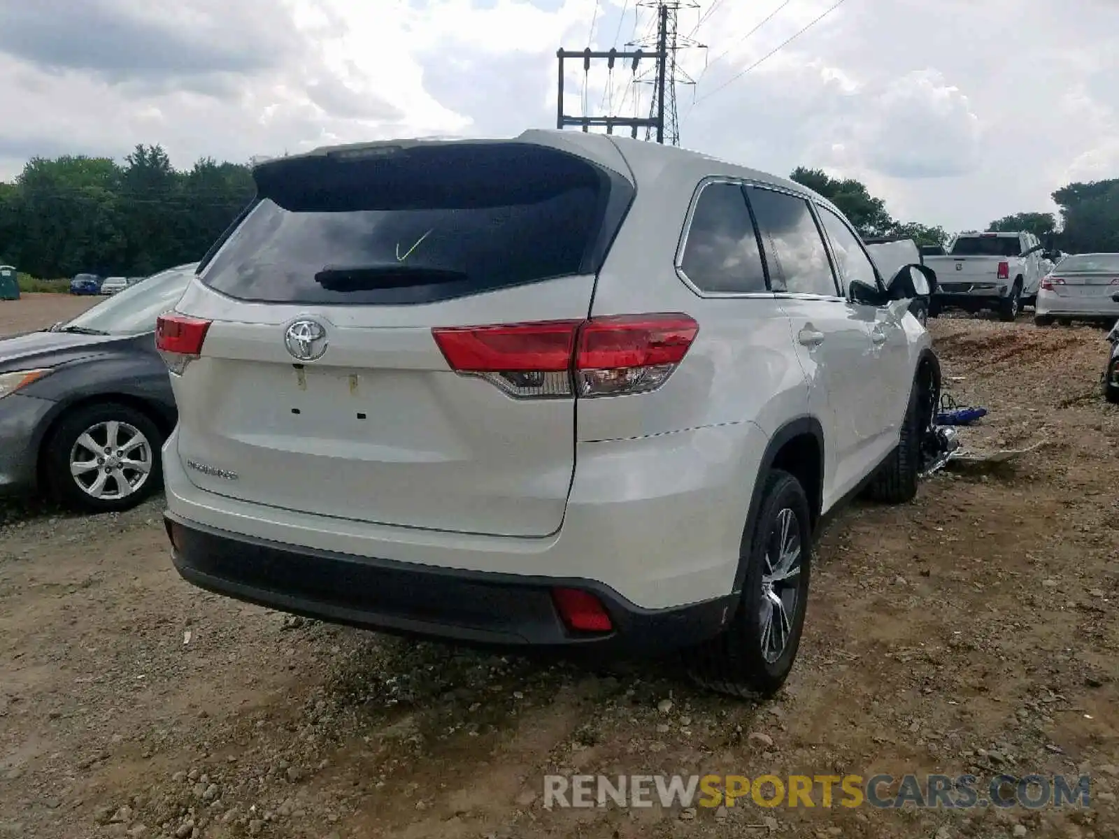 4 Фотография поврежденного автомобиля 5TDZZRFH8KS313845 TOYOTA HIGHLANDER 2019