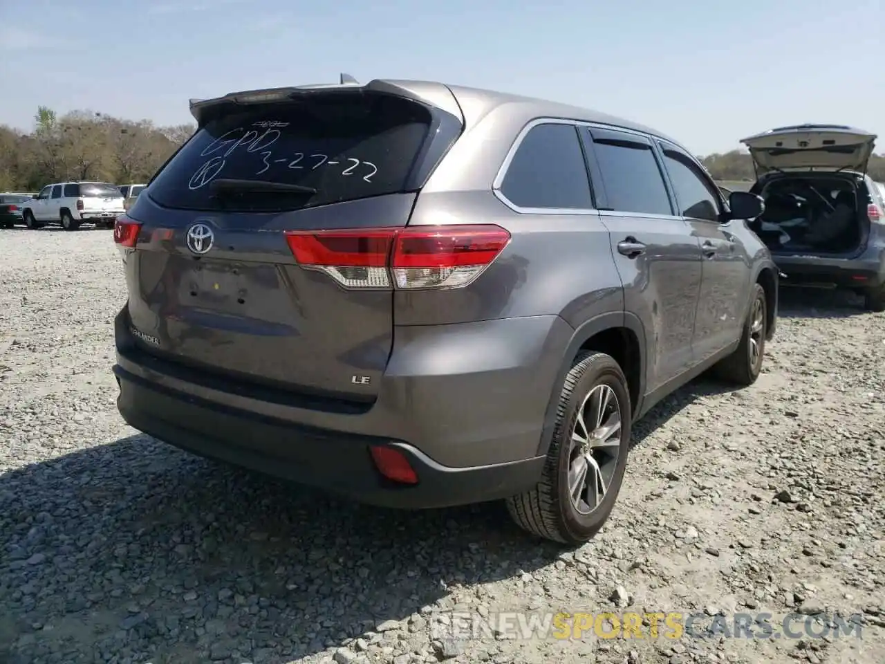 4 Фотография поврежденного автомобиля 5TDZZRFH8KS335120 TOYOTA HIGHLANDER 2019