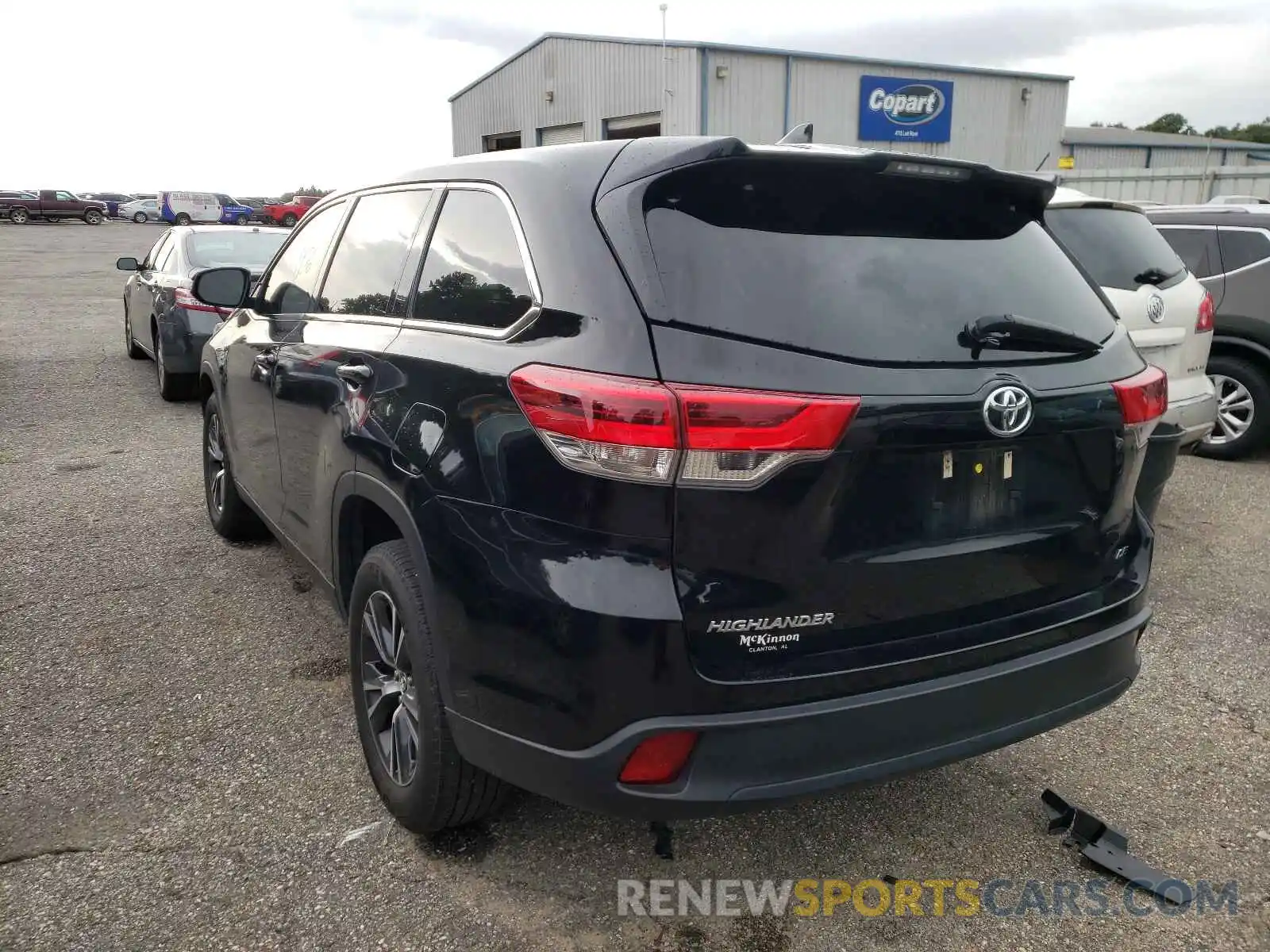 3 Photograph of a damaged car 5TDZZRFH8KS335750 TOYOTA HIGHLANDER 2019