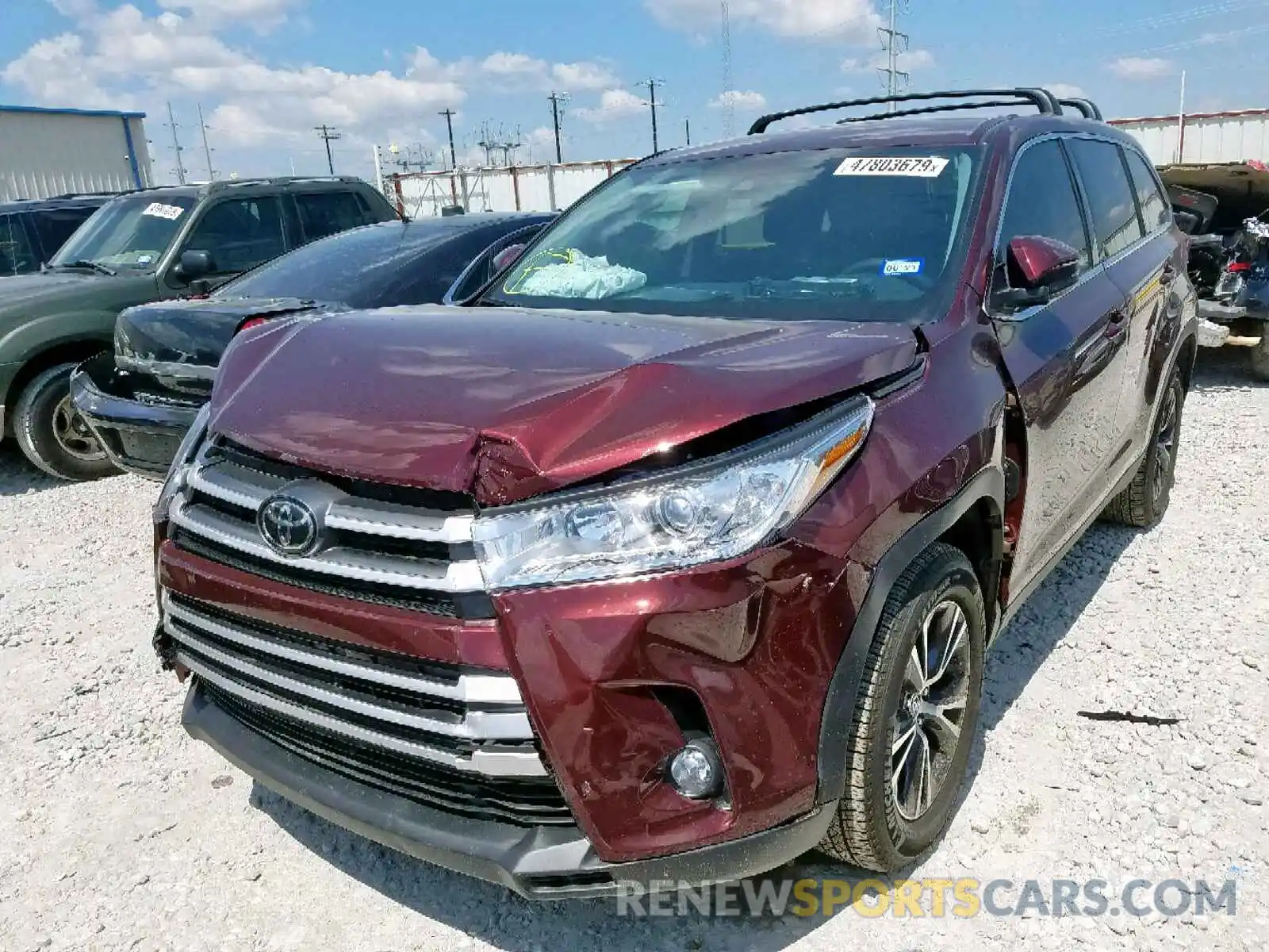 2 Photograph of a damaged car 5TDZZRFH8KS336168 TOYOTA HIGHLANDER 2019