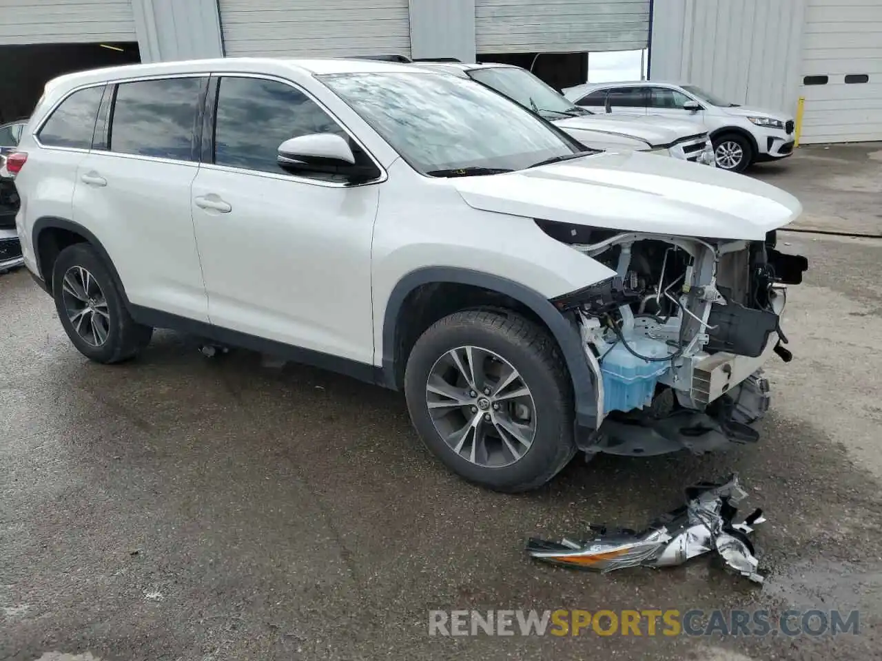 4 Фотография поврежденного автомобиля 5TDZZRFH8KS361703 TOYOTA HIGHLANDER 2019