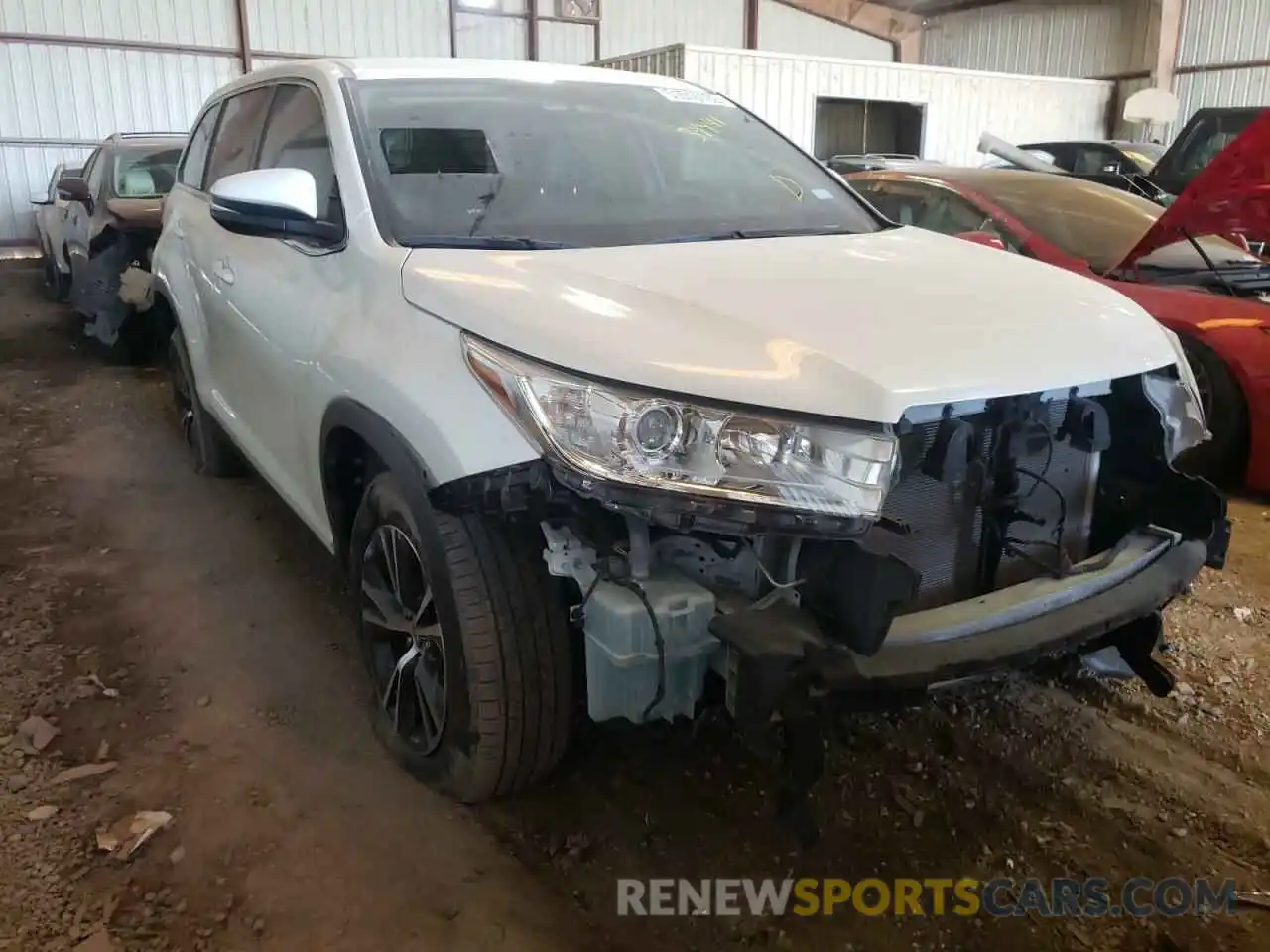 1 Фотография поврежденного автомобиля 5TDZZRFH9KS290785 TOYOTA HIGHLANDER 2019