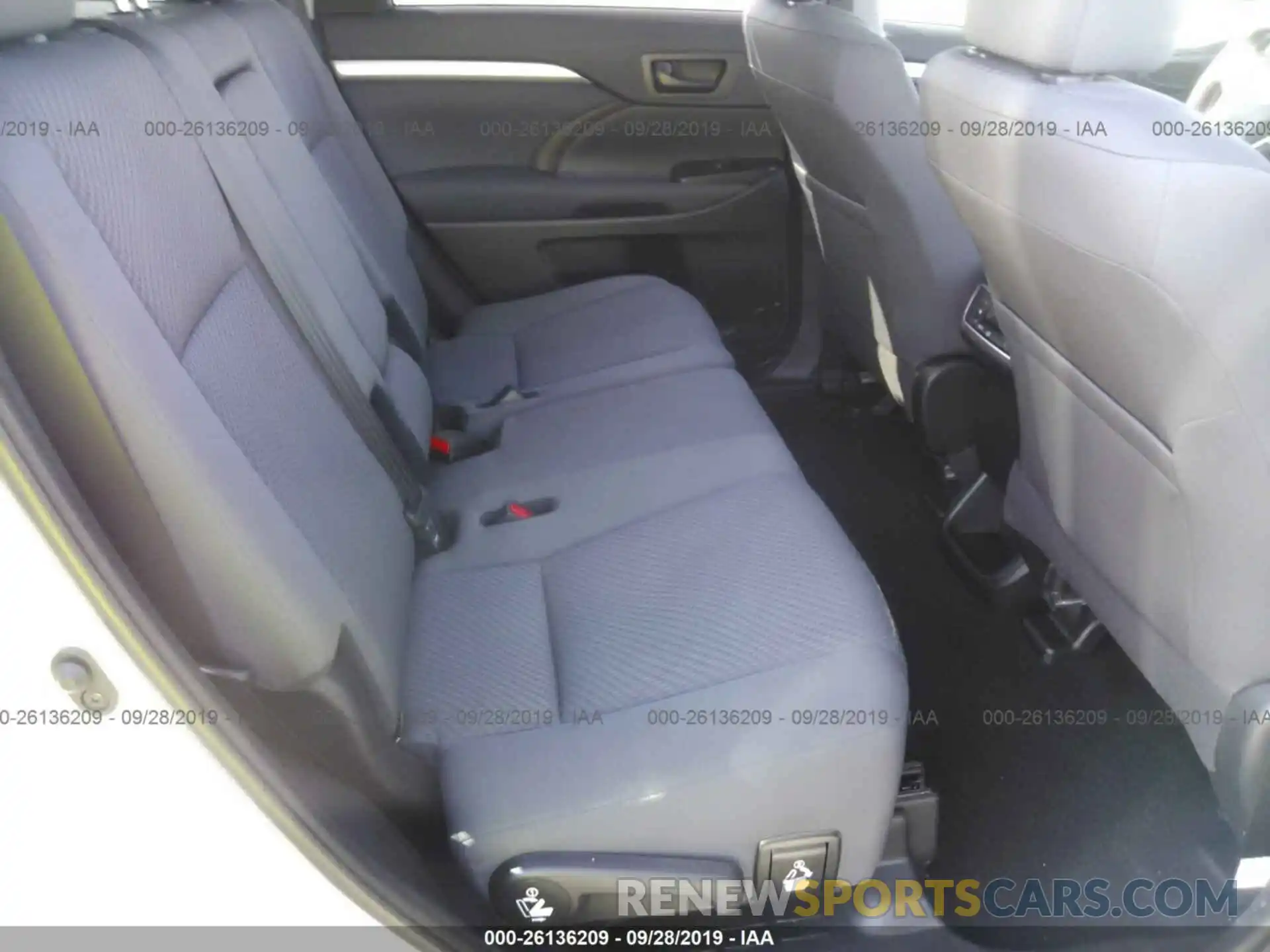 8 Фотография поврежденного автомобиля 5TDZZRFH9KS331982 TOYOTA HIGHLANDER 2019