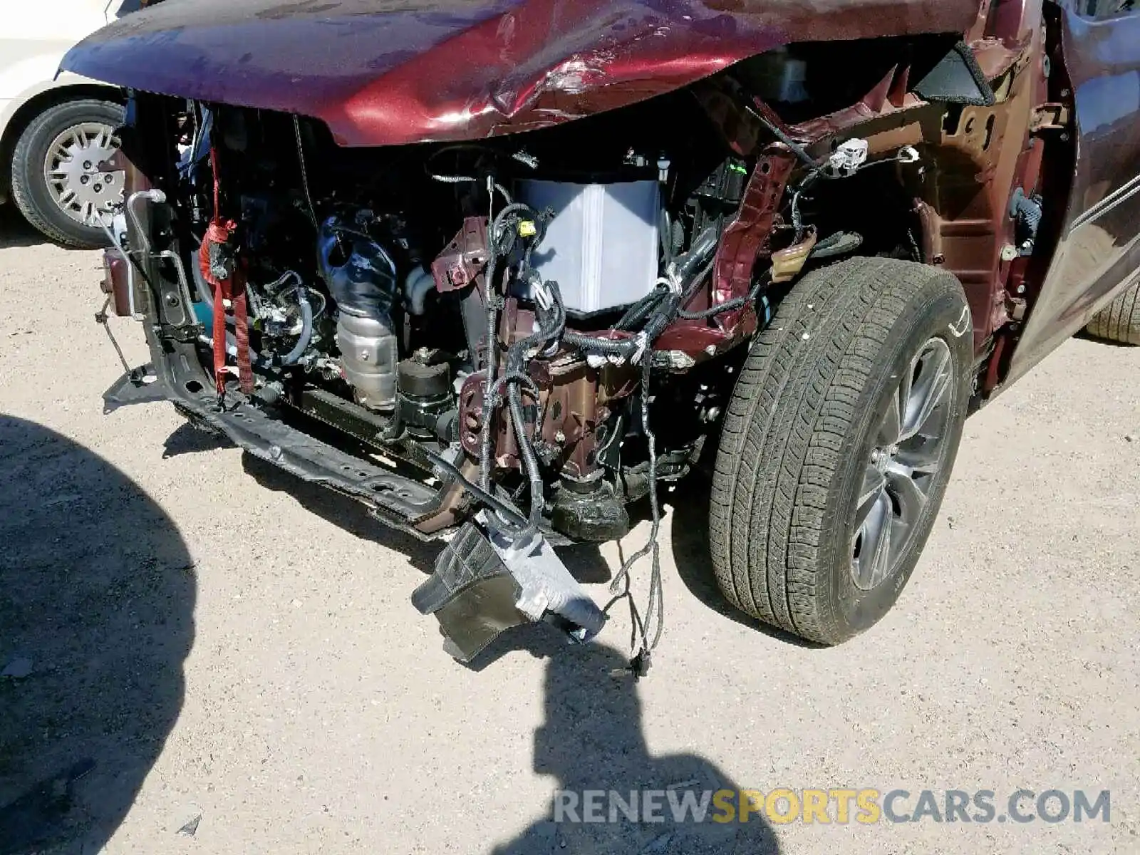 9 Photograph of a damaged car 5TDZZRFH9KS339063 TOYOTA HIGHLANDER 2019