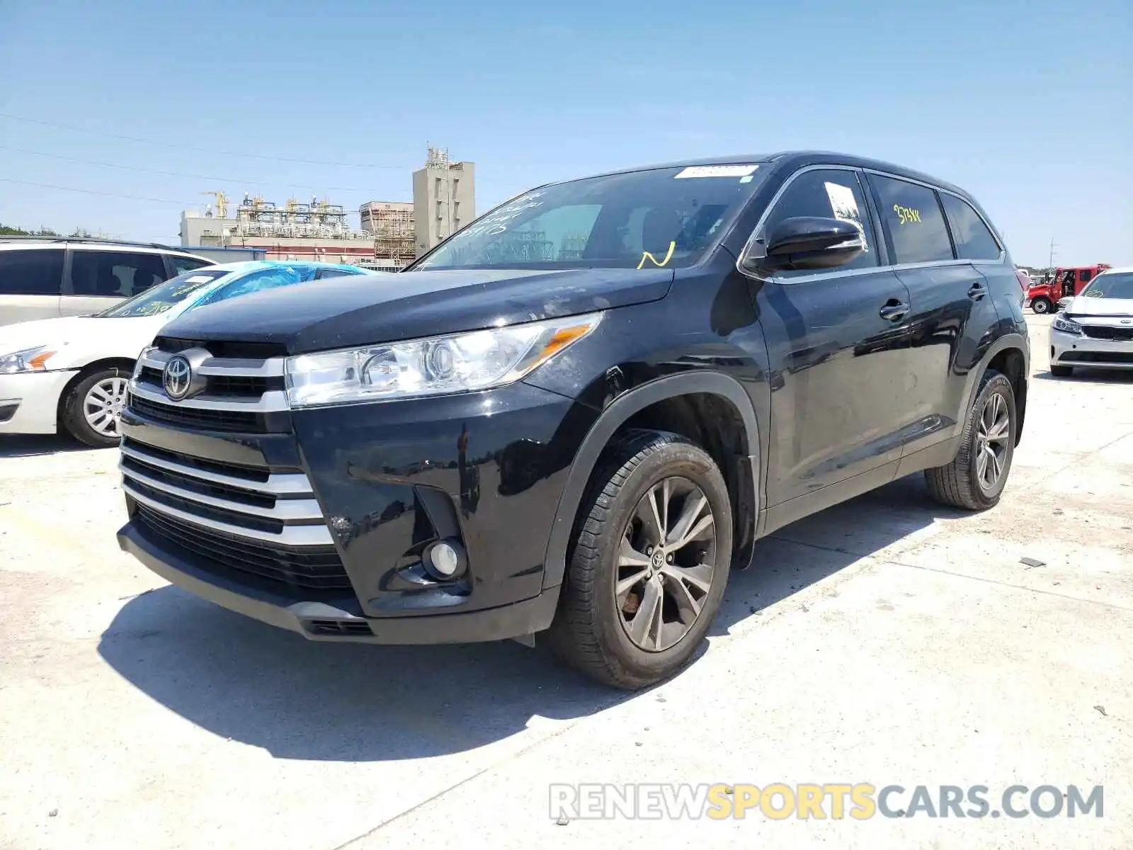 2 Фотография поврежденного автомобиля 5TDZZRFH9KS339175 TOYOTA HIGHLANDER 2019