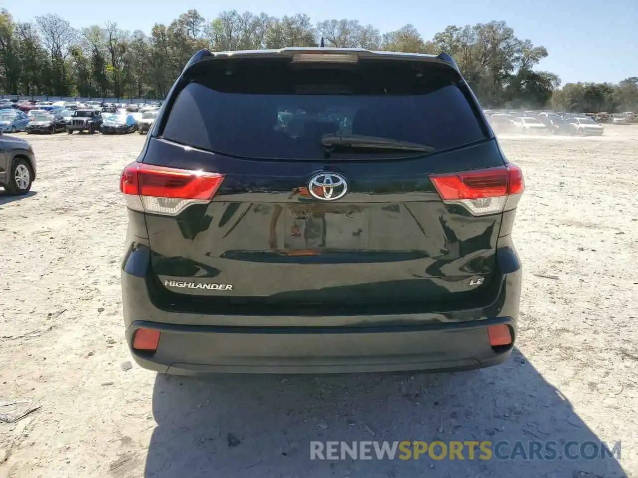 6 Photograph of a damaged car 5TDZZRFH9KS345980 TOYOTA HIGHLANDER 2019