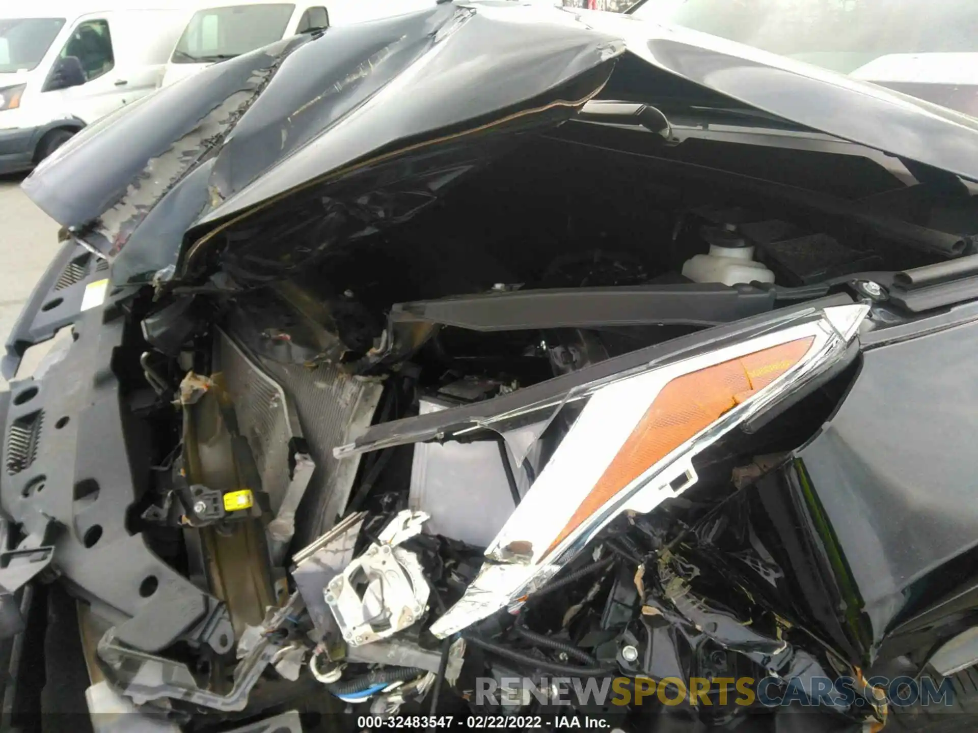 6 Photograph of a damaged car 5TDZZRFH9KS349933 TOYOTA HIGHLANDER 2019