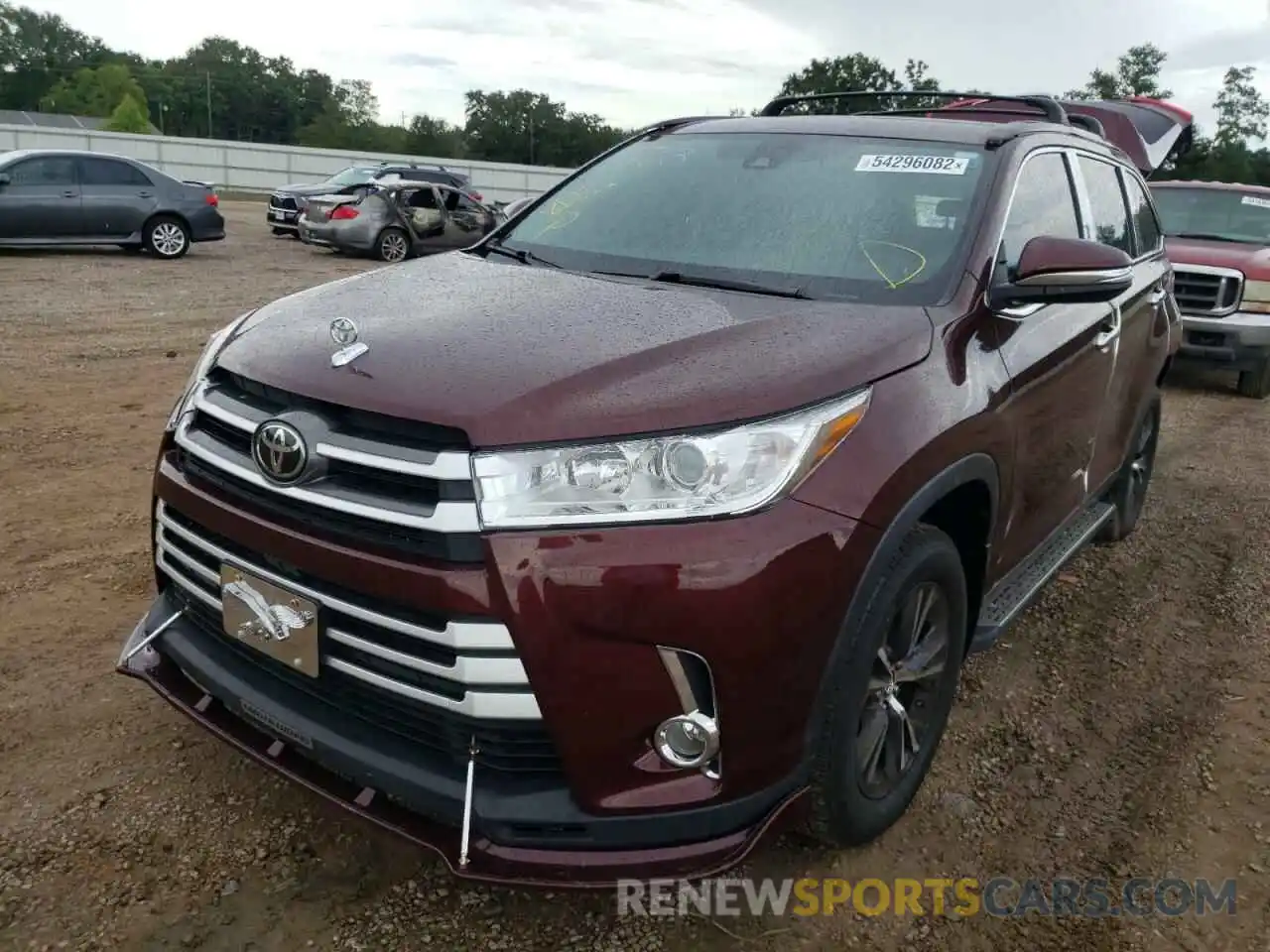 2 Photograph of a damaged car 5TDZZRFH9KS352315 TOYOTA HIGHLANDER 2019